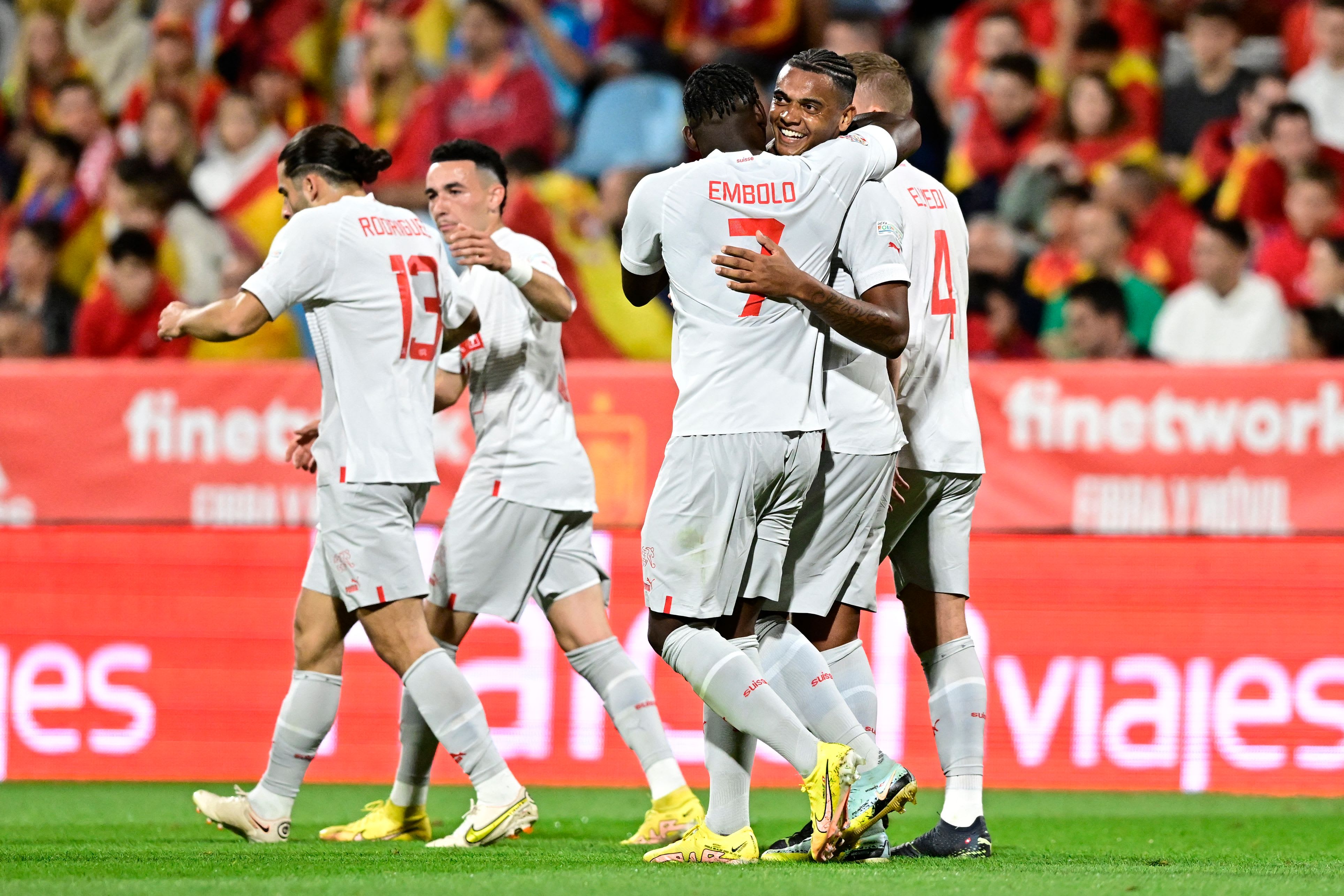 מנואל אקנג'י, בלם נבחרת שוויץ