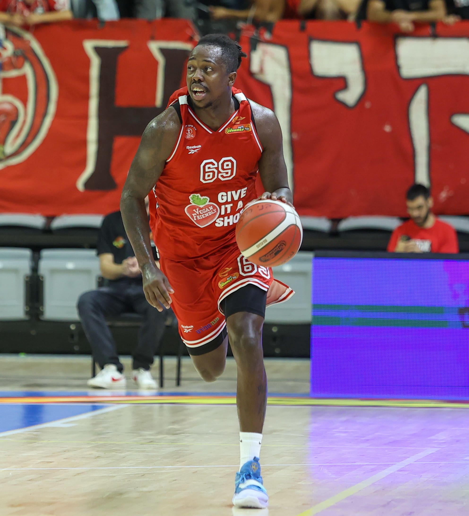 ג'ייקובן בראון שחקן הפועל תל אביב