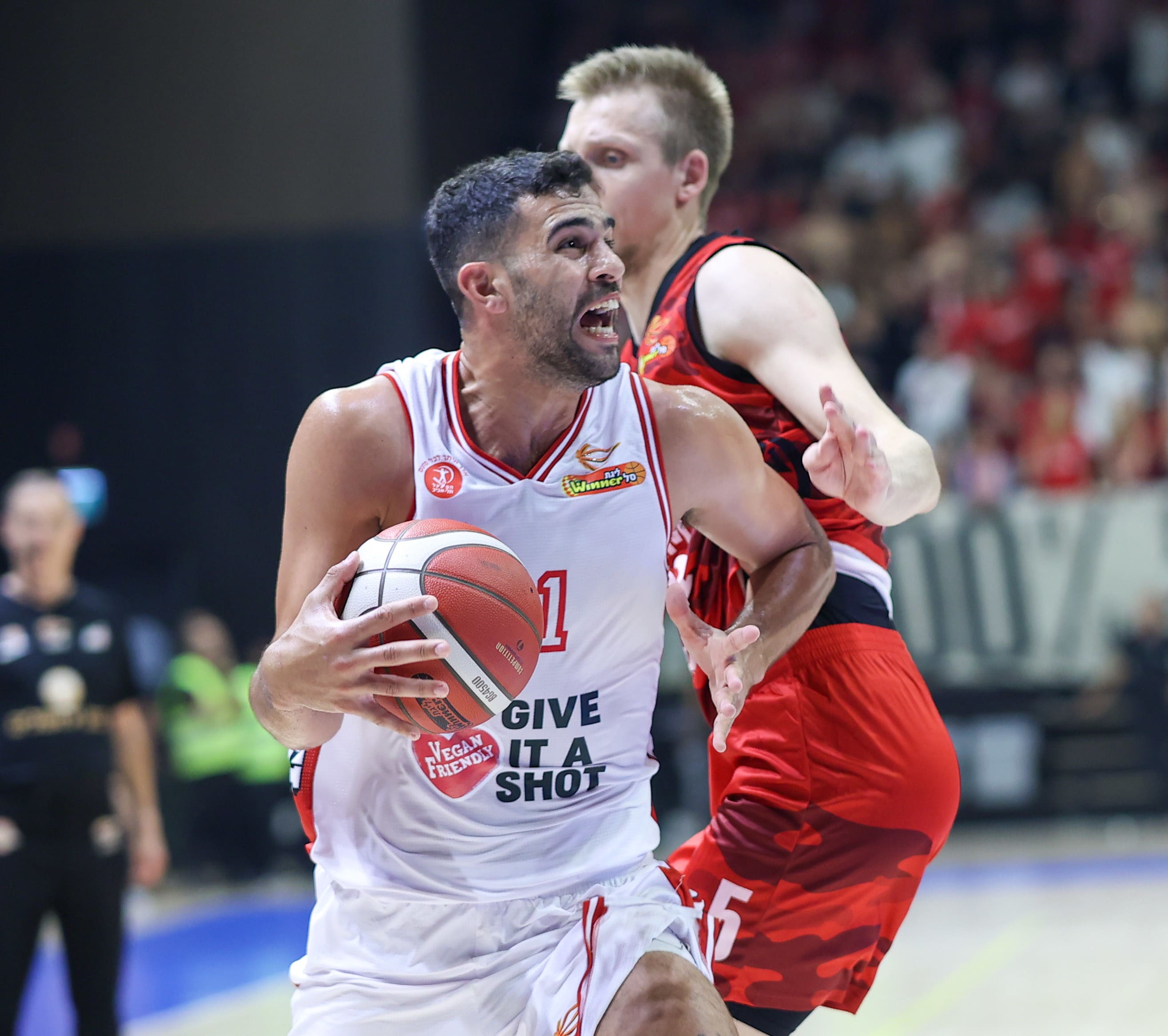 תומר גינת שחקן הפועל תל אביב