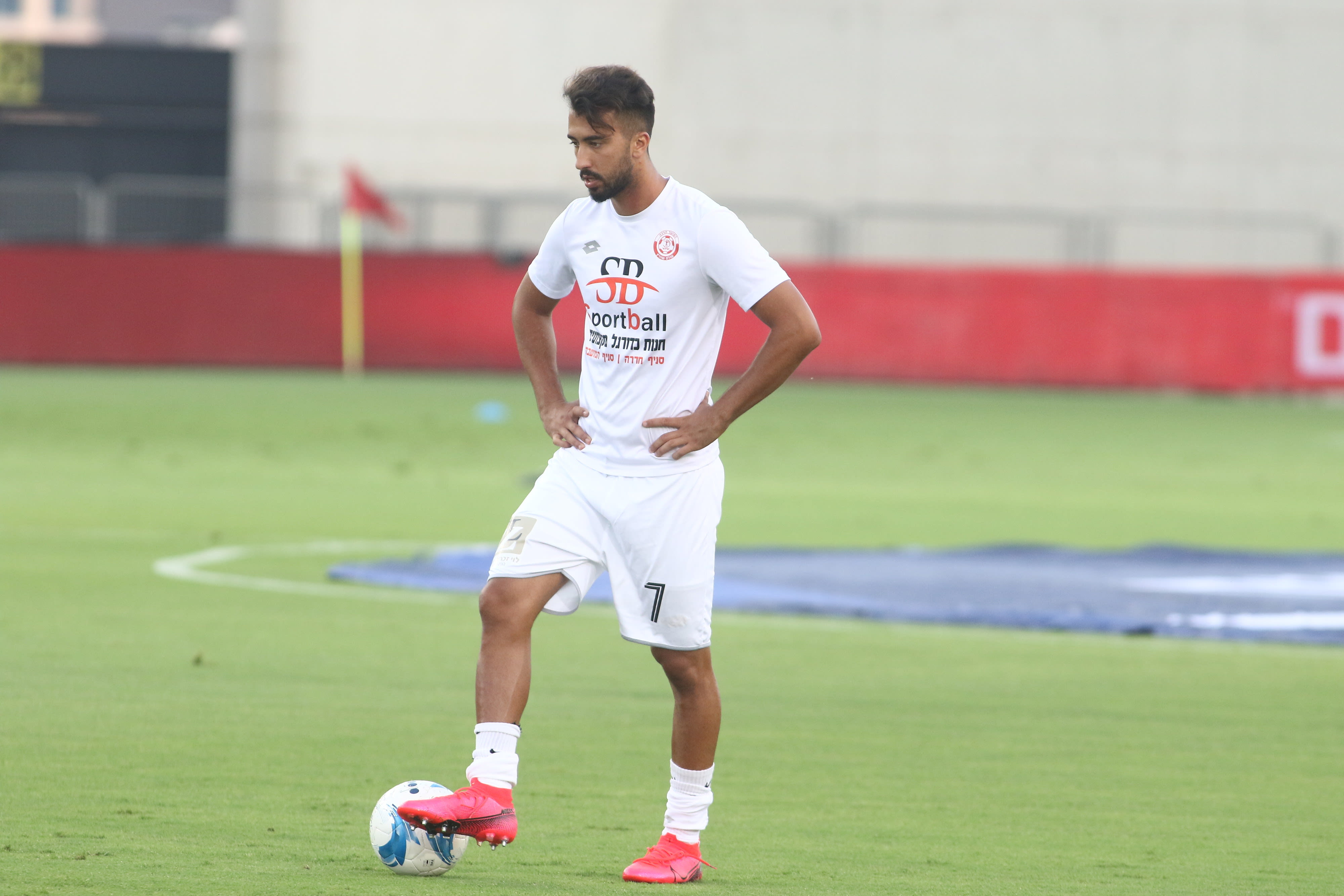 שחקן הפועל חדרה אליאל פרץ