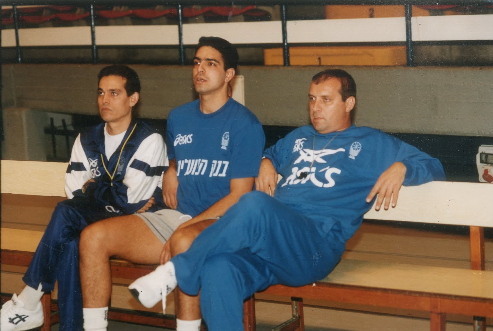 פיני לוי עם צביקה שרף ואפי בירנבוים בנבחרת בשנות ה-90