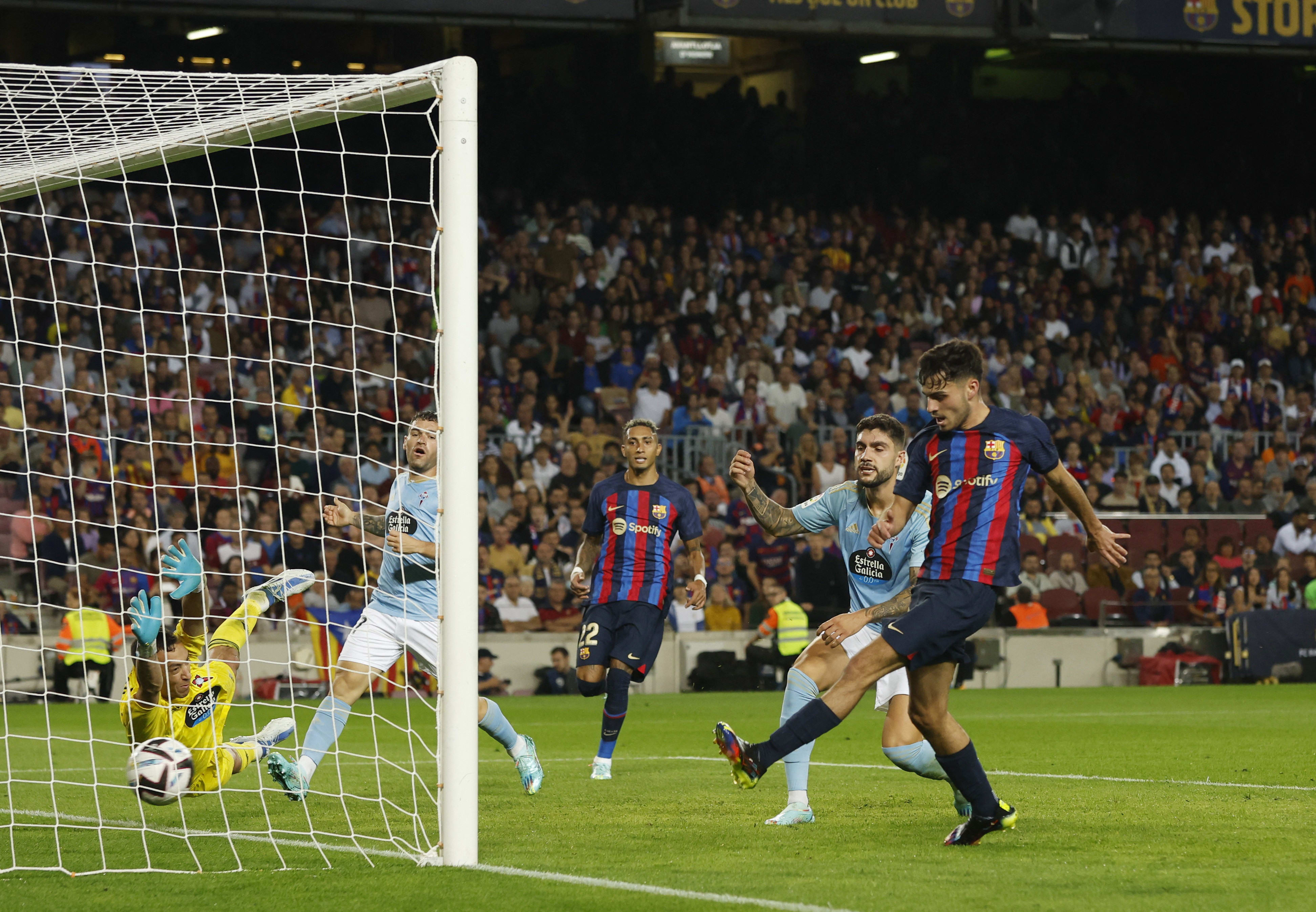 פדרי שחקן ברצלונה כובש מול סלטה ויגו