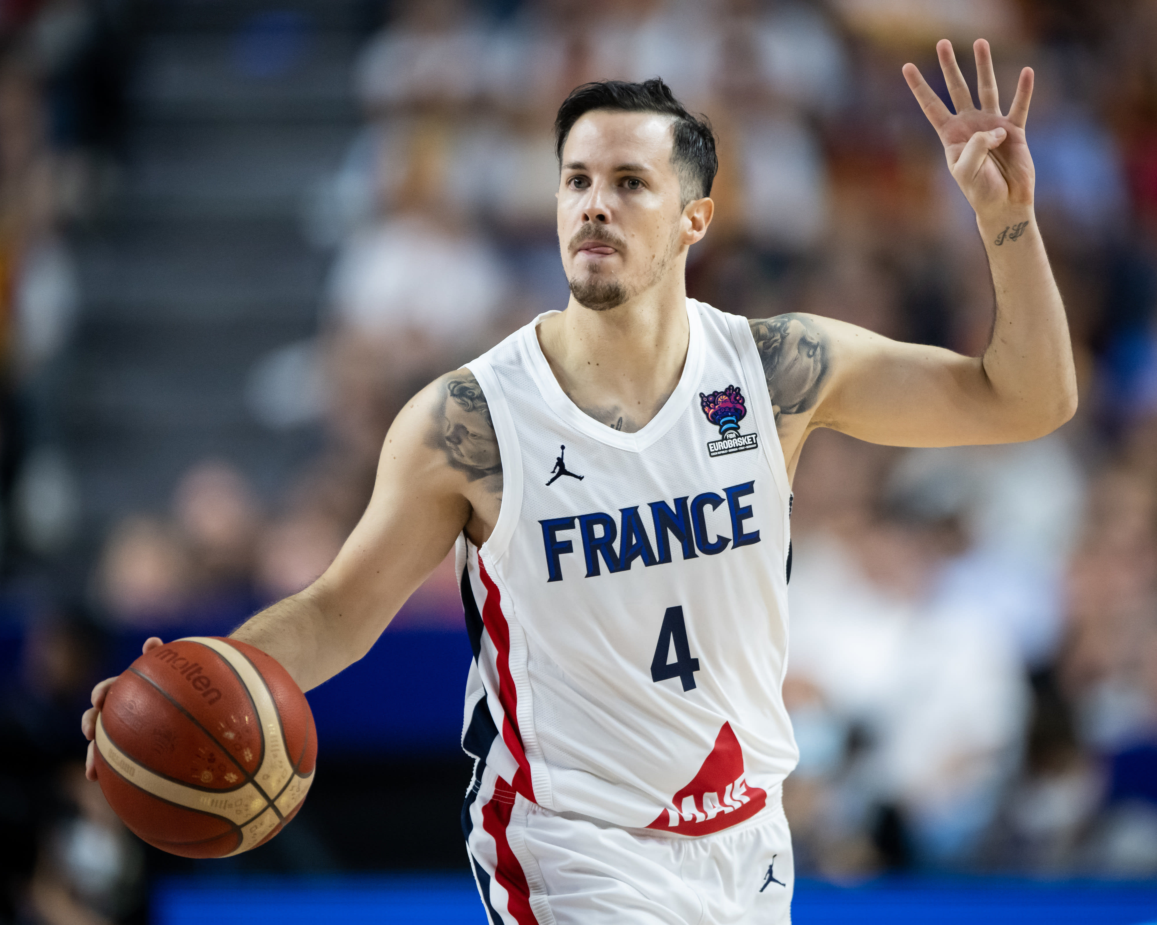 שחקן נבחרת צרפת בכדורסל, תומא הרטל