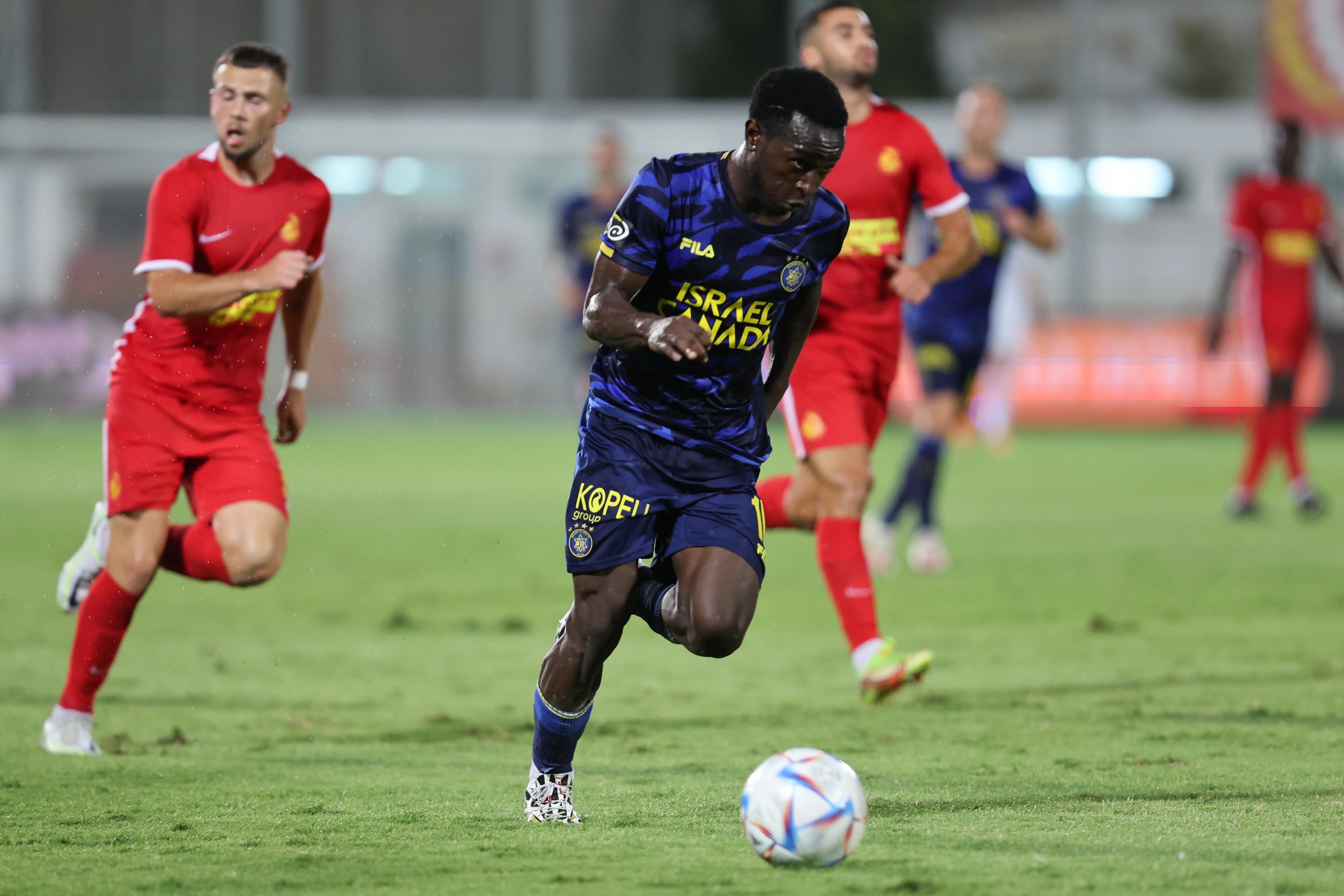 שחקן מכבי תל אביב פארפה גיאגון