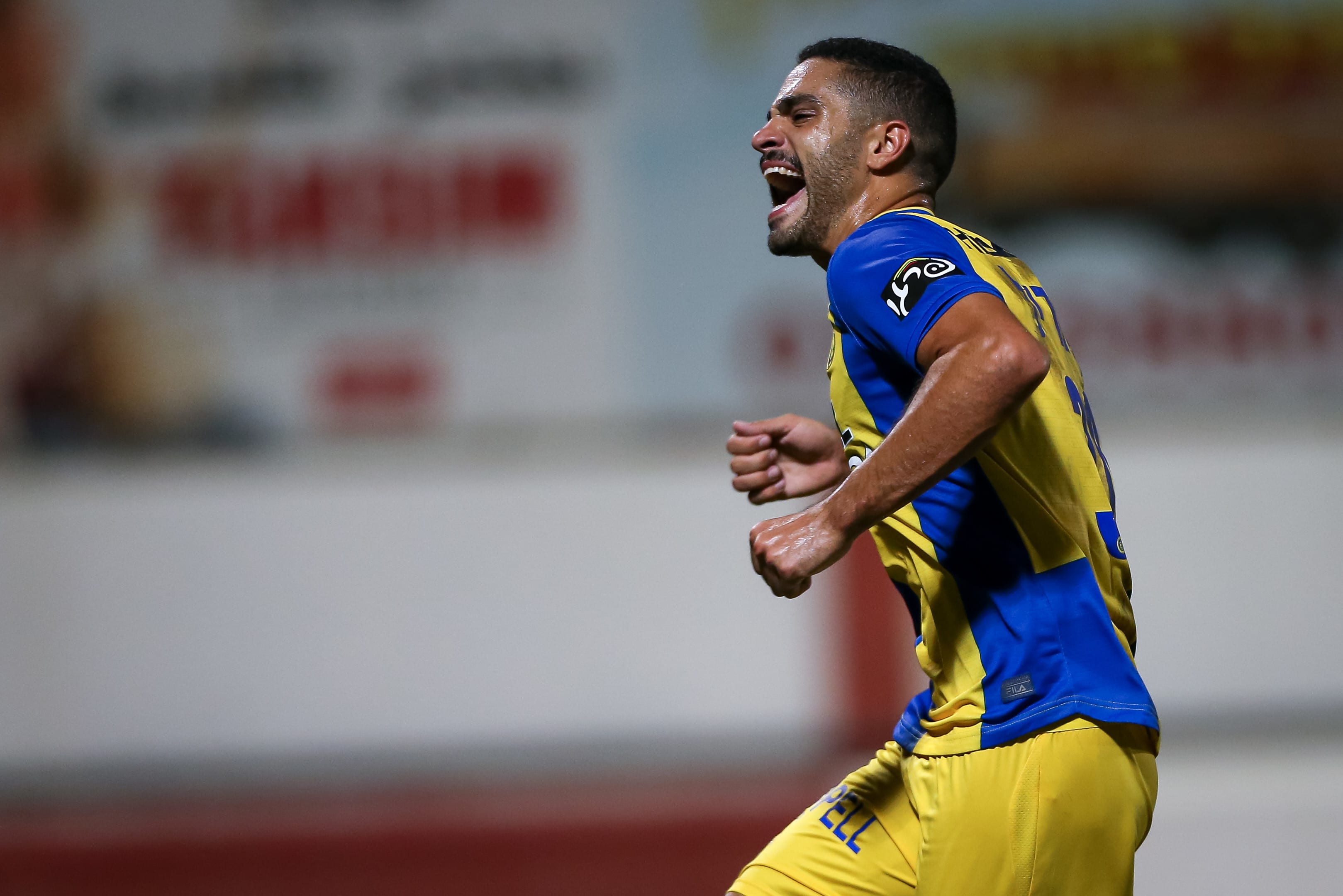 מאור קנדיל שחקן מכבי תל אביב חוגג שער