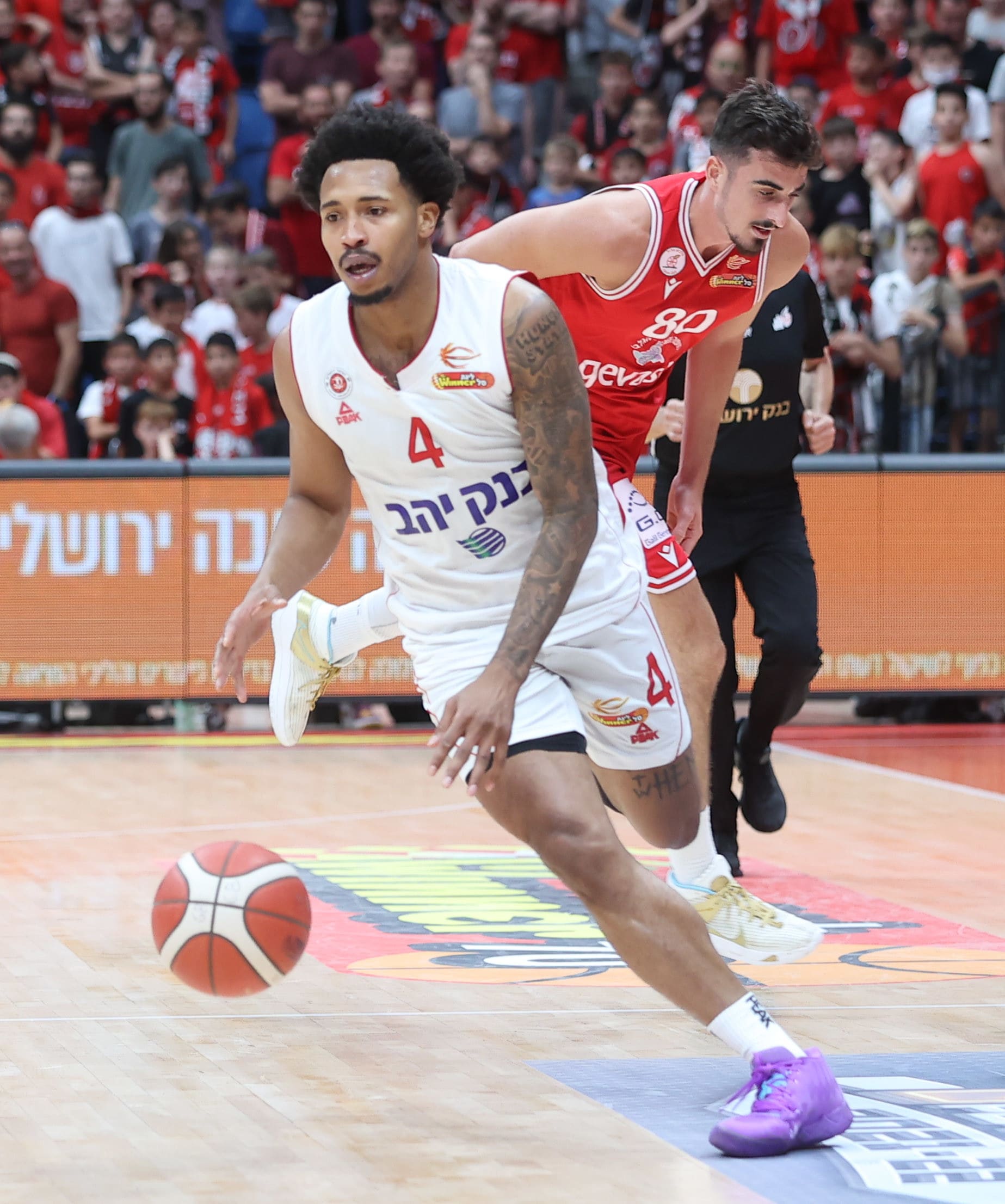 ג'יילן אדאמס, ,שחקן הפועל ירושלים