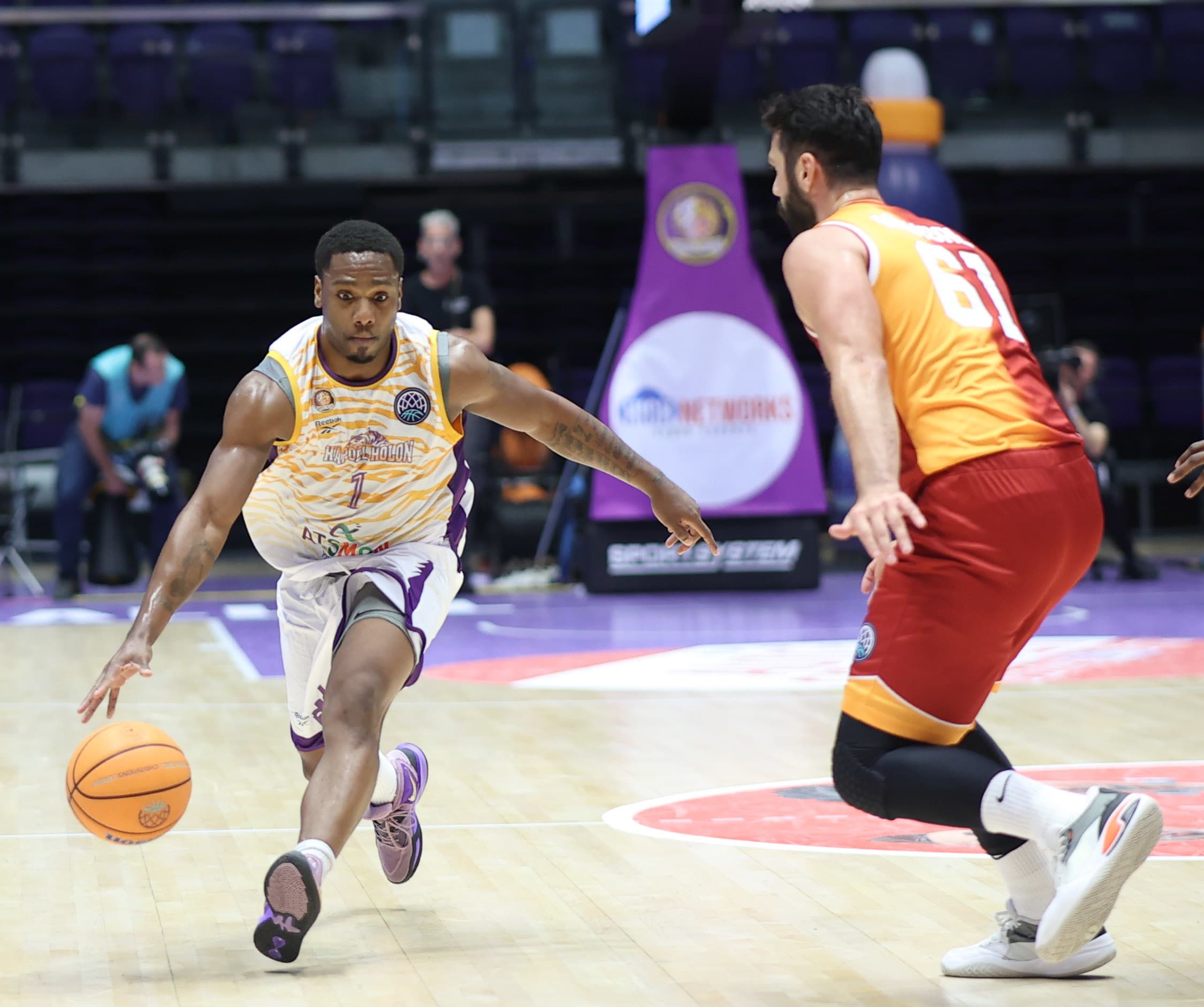 ג'ו רגלנד, שחקן הפועל חולון