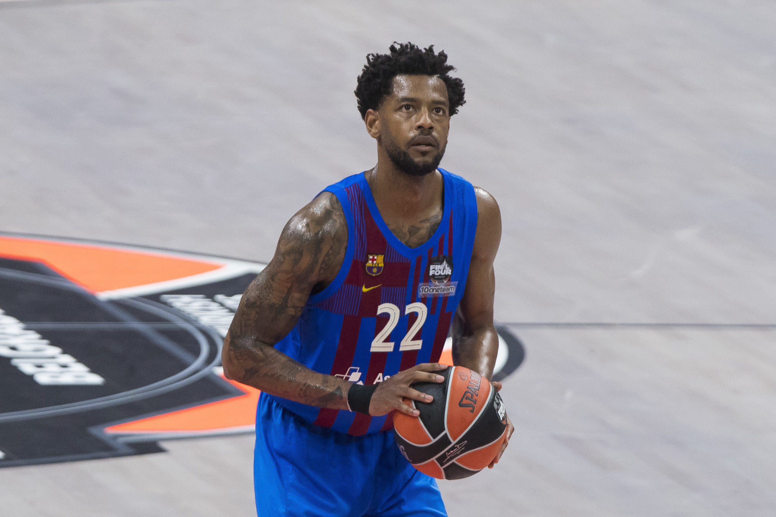 קורי היגינס, שחקן ברצלונה