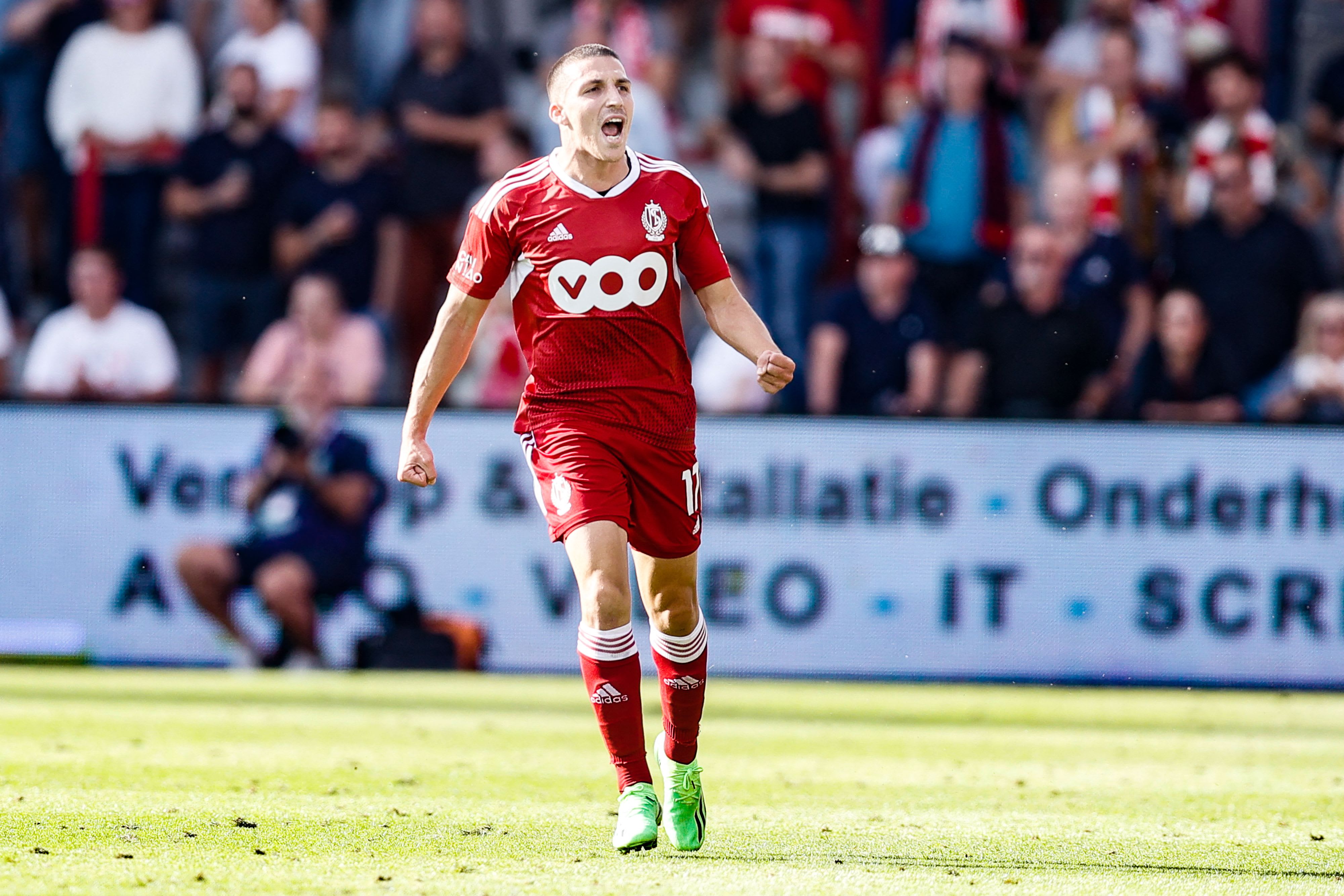 אושר דוידה שחקן סטנדרד ליאז'