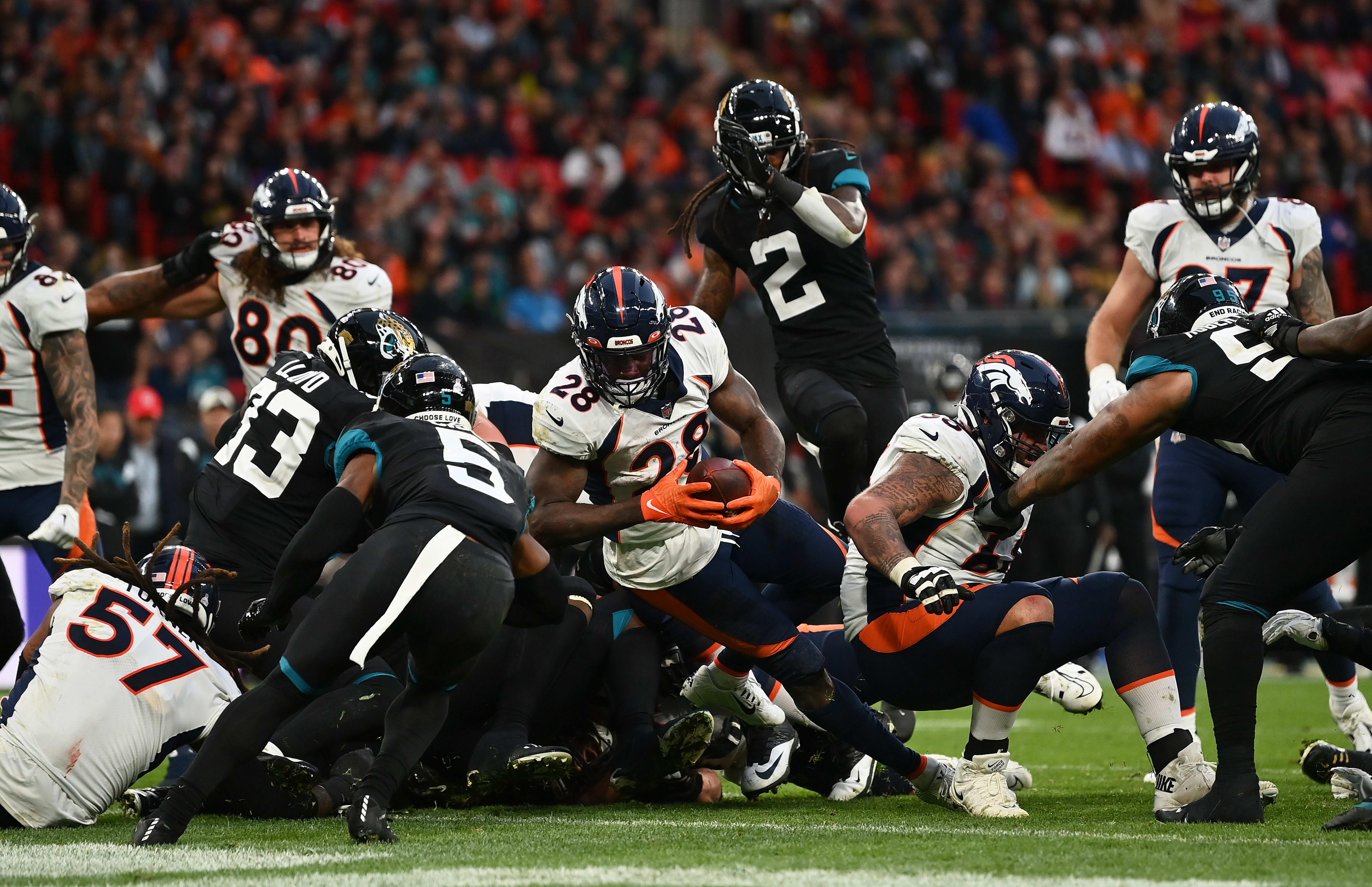 לטביוס מארי שחקן דנבר ברונקוס