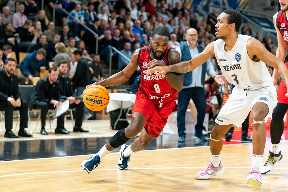 שחקן הפועל ירושלים קאדין קרינגטון