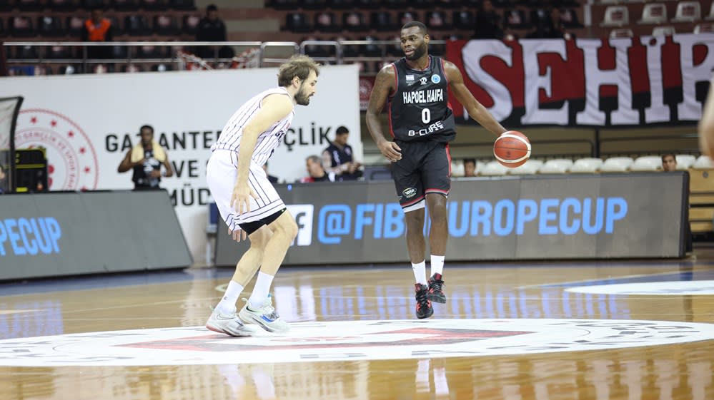 שחקן הפועל חיפה קאדים אלן