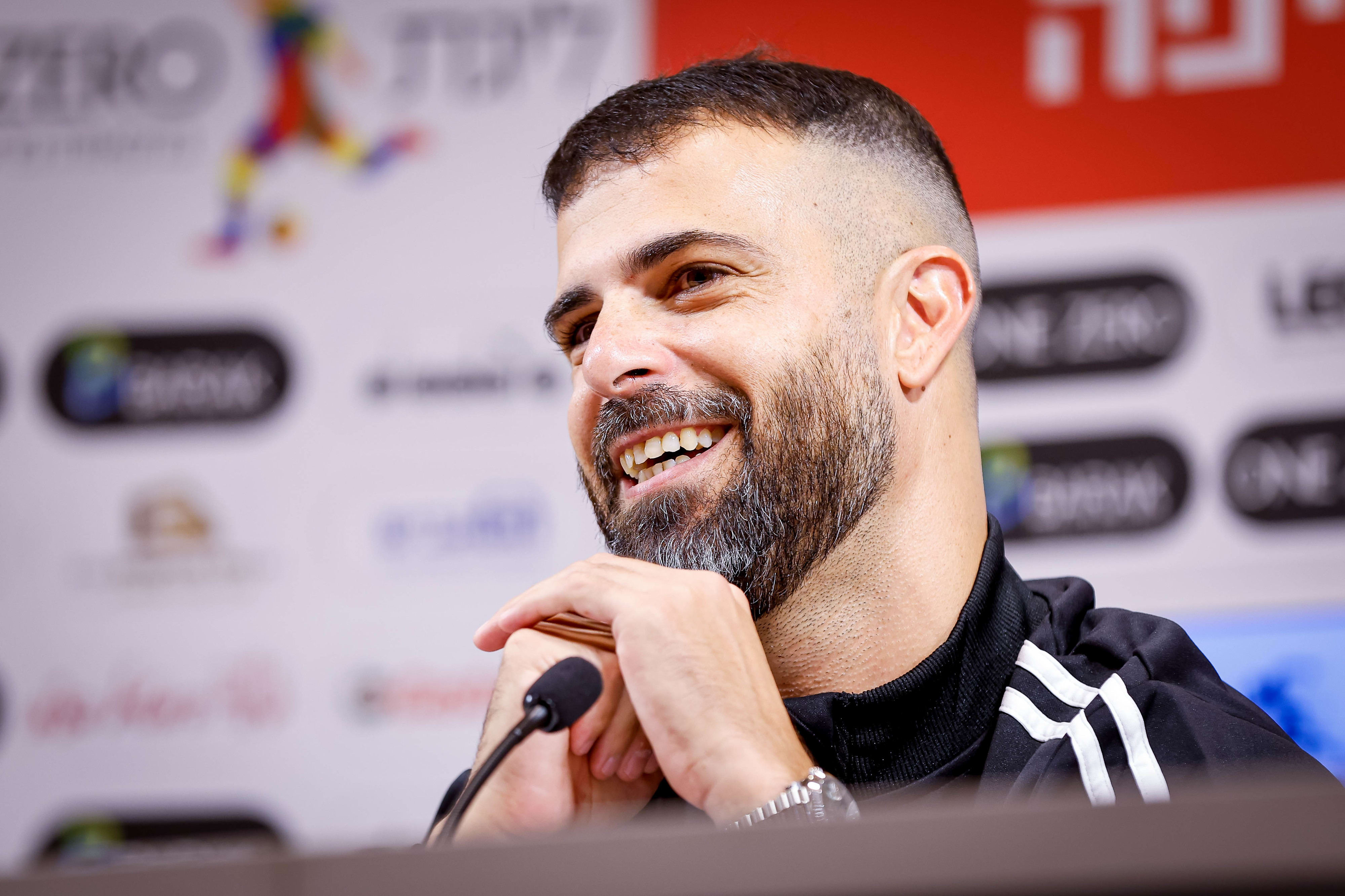 עדן בן בסט מודיע על פרישה