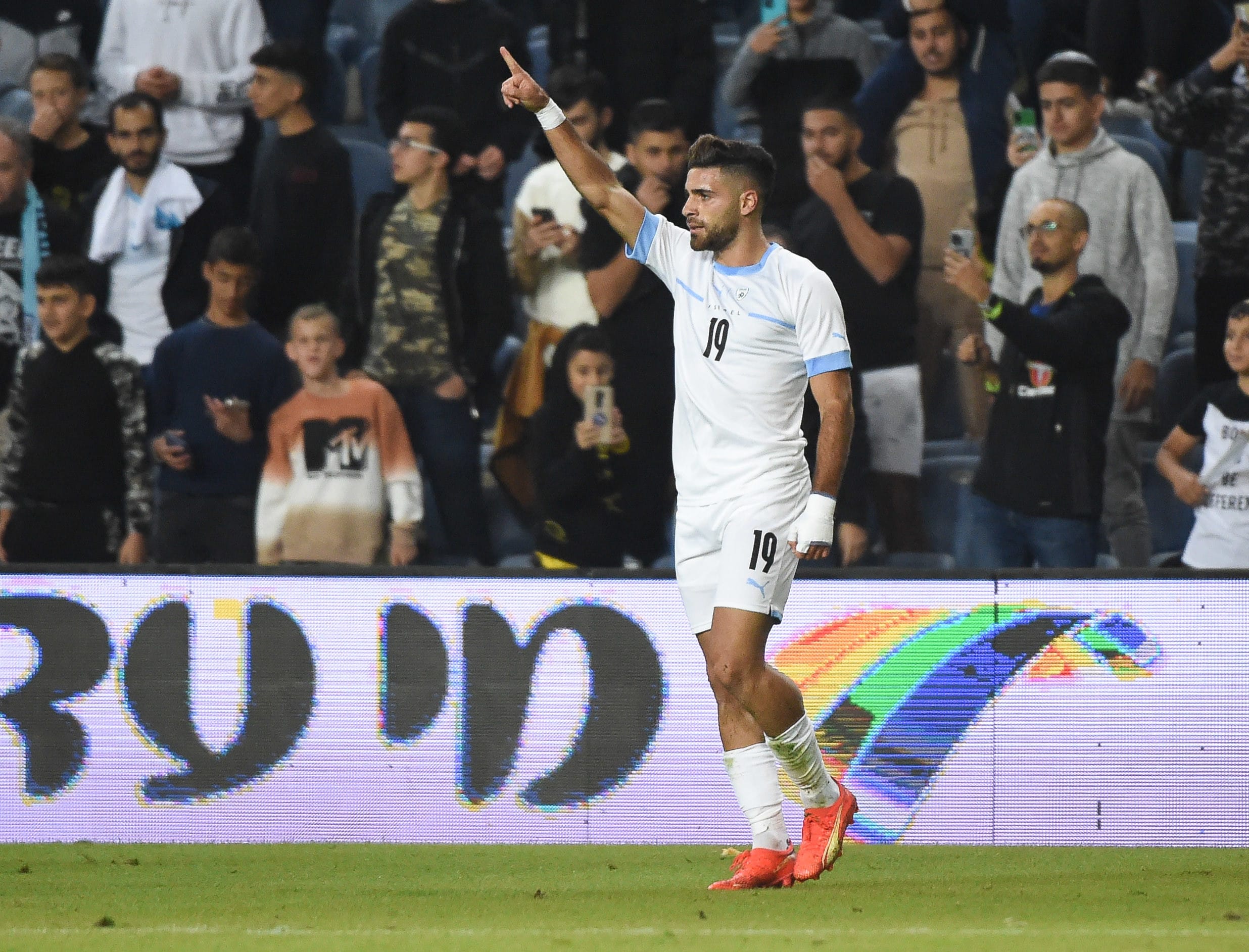 איתמר שבירו, שחקן נבחרת ישראל חוגג