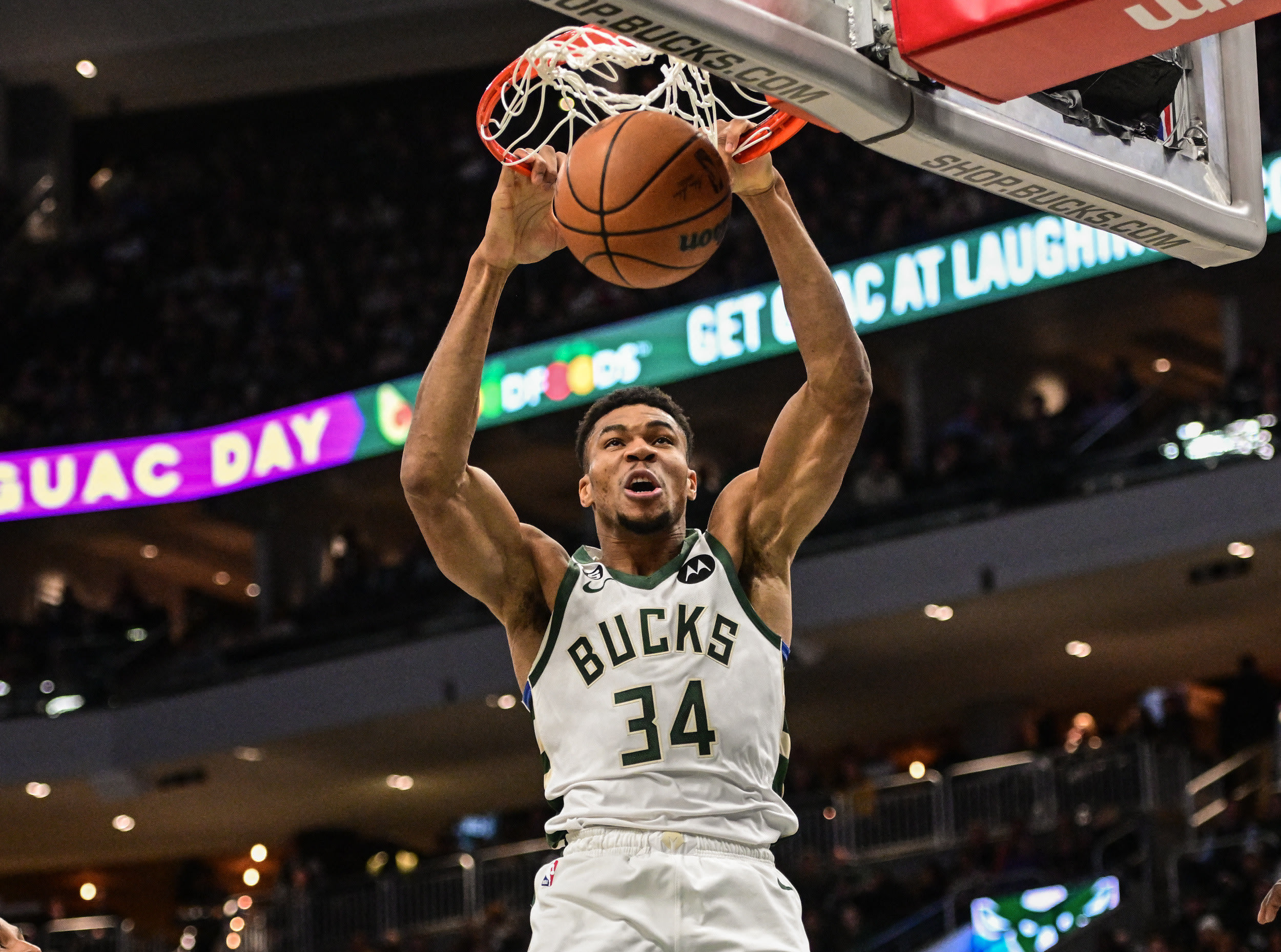 שחקן מילווקי באקס יאניס אנטטוקומפו