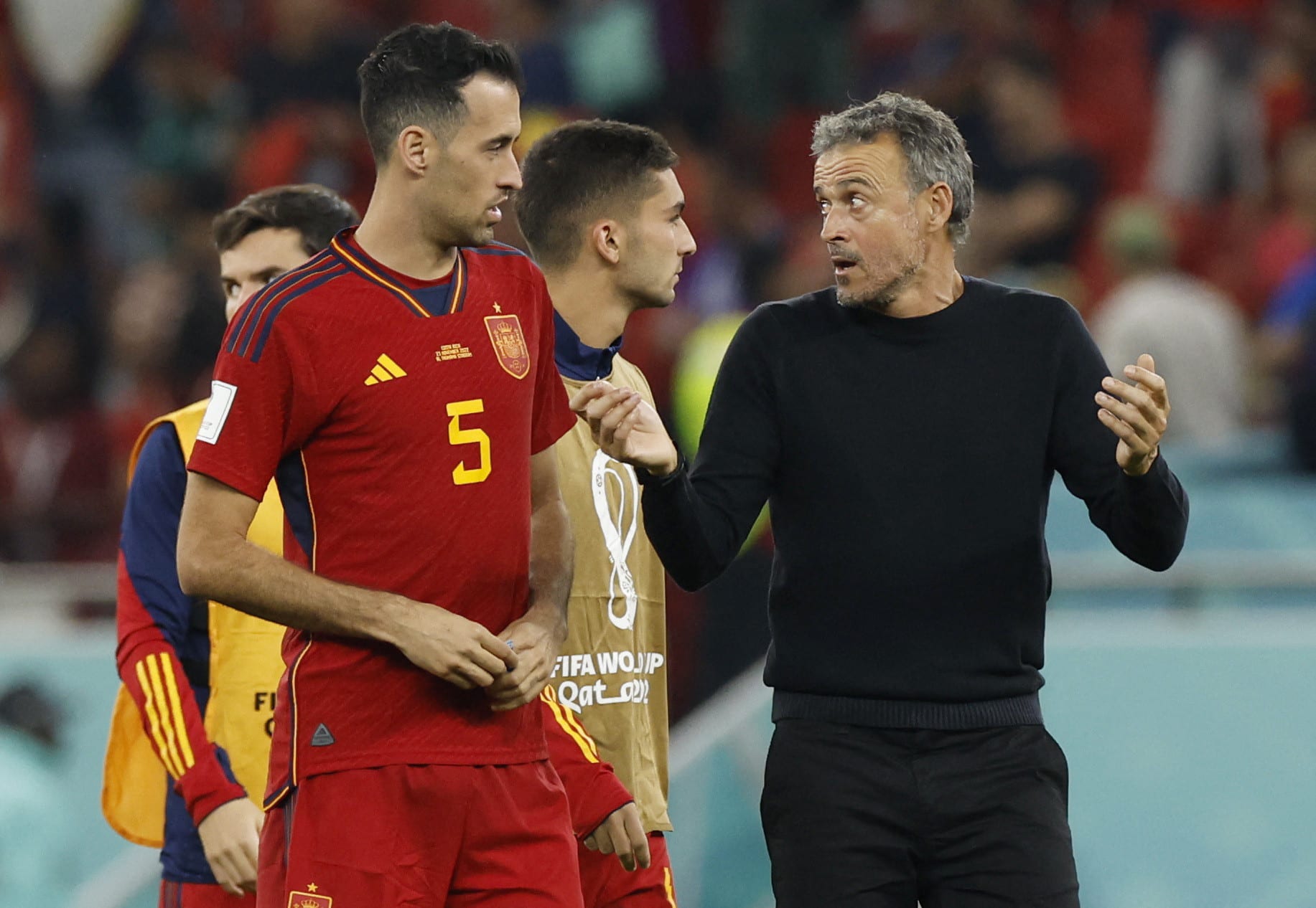 מאמן נבחרת ספרד, לואיס אנריקה, עם סרג'יו בוסקטס