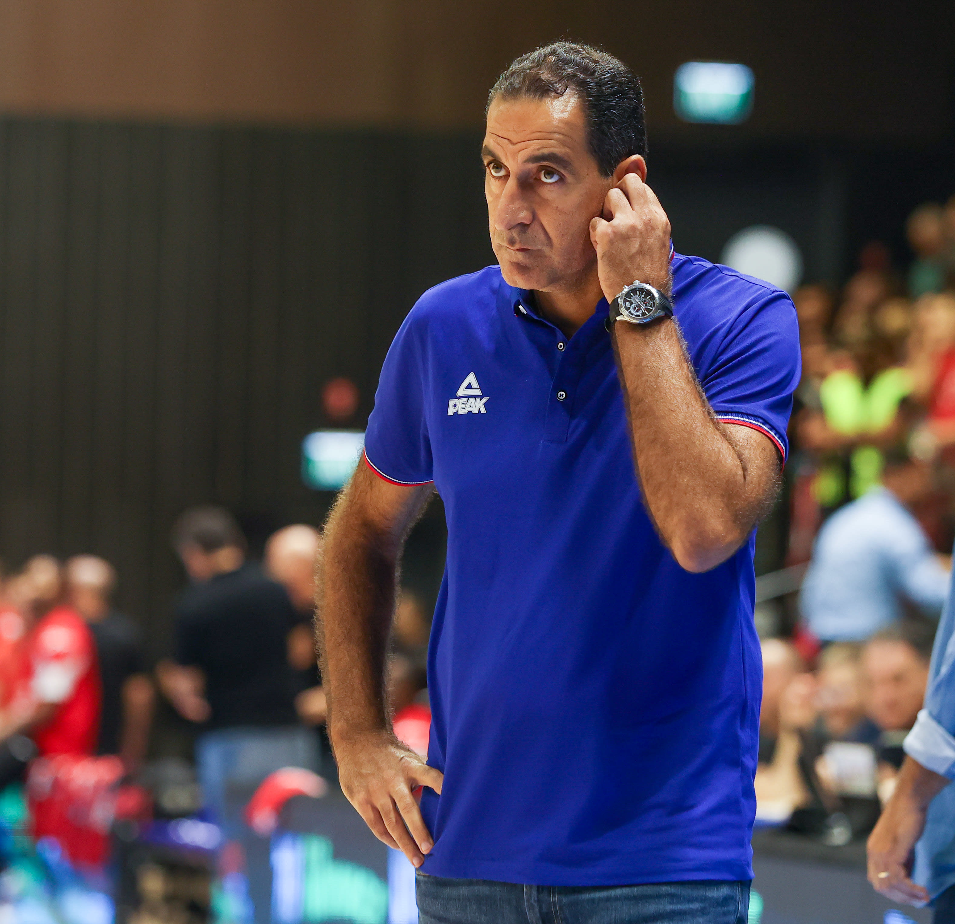 אורן אהרוני, מאמן בני הרצליה