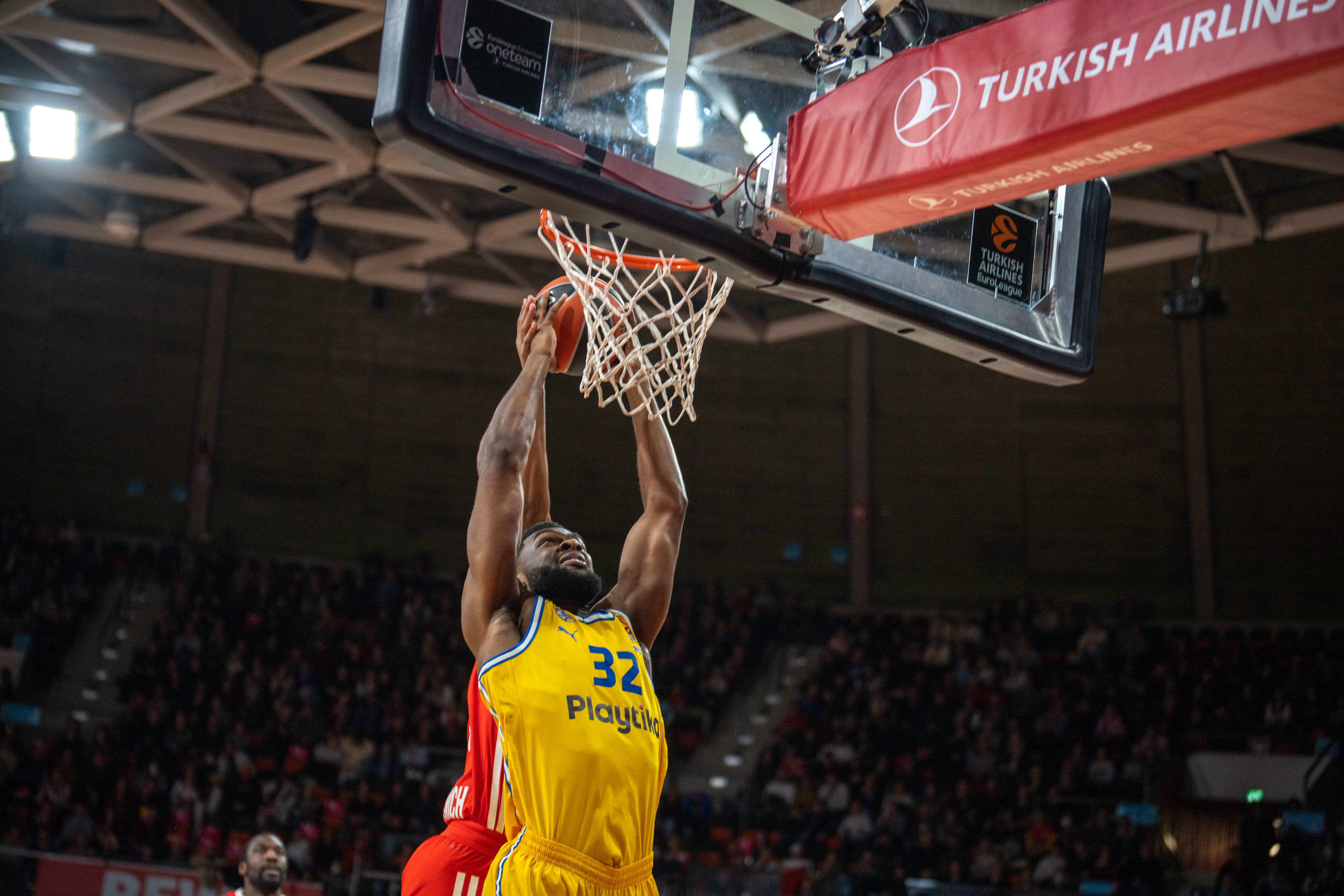 ג'וש ניבו, שחקן מכבי תל אביב