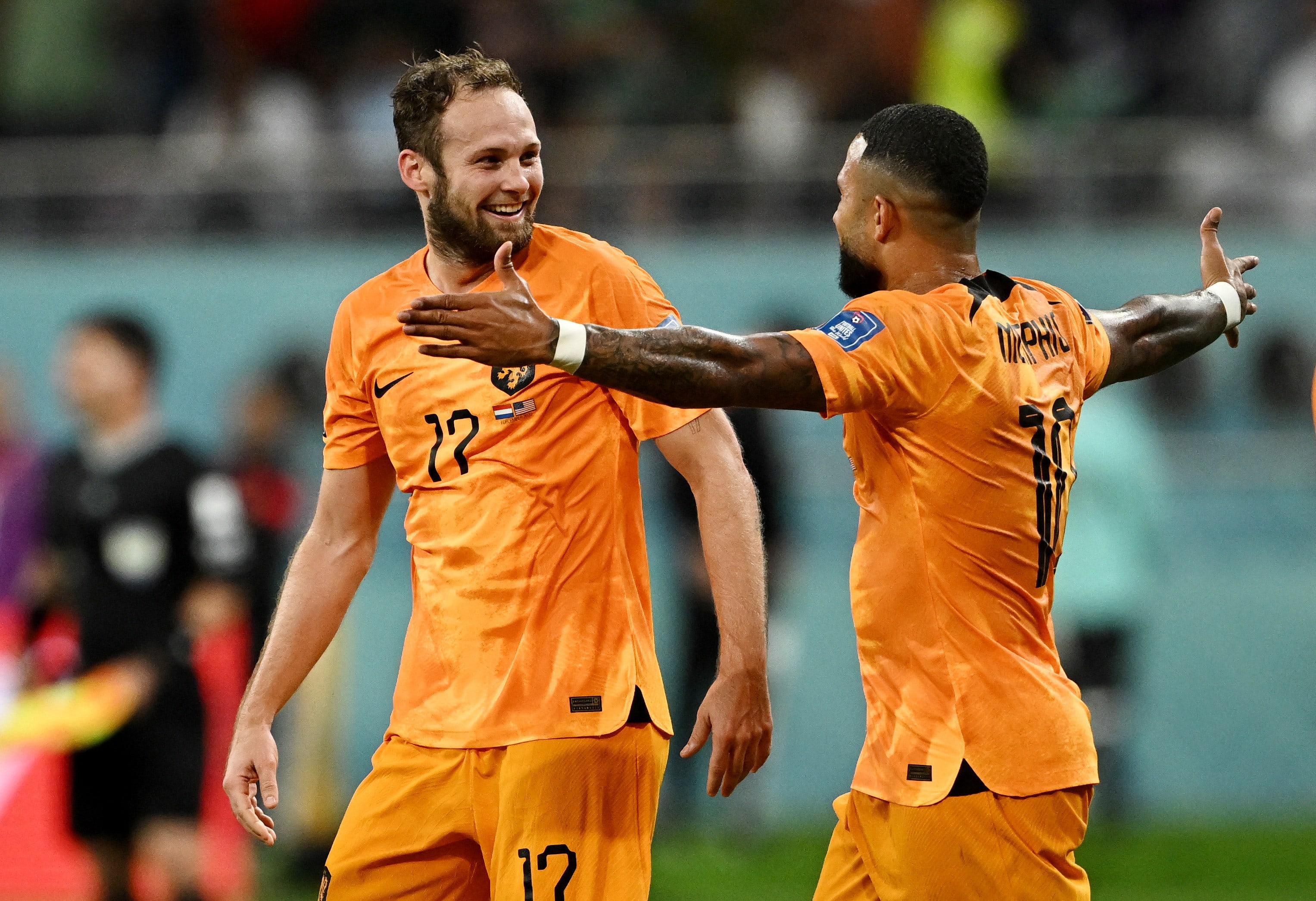 ממפיס דפאי, שחקן נבחרת הולנד לצד דיילי בלינד