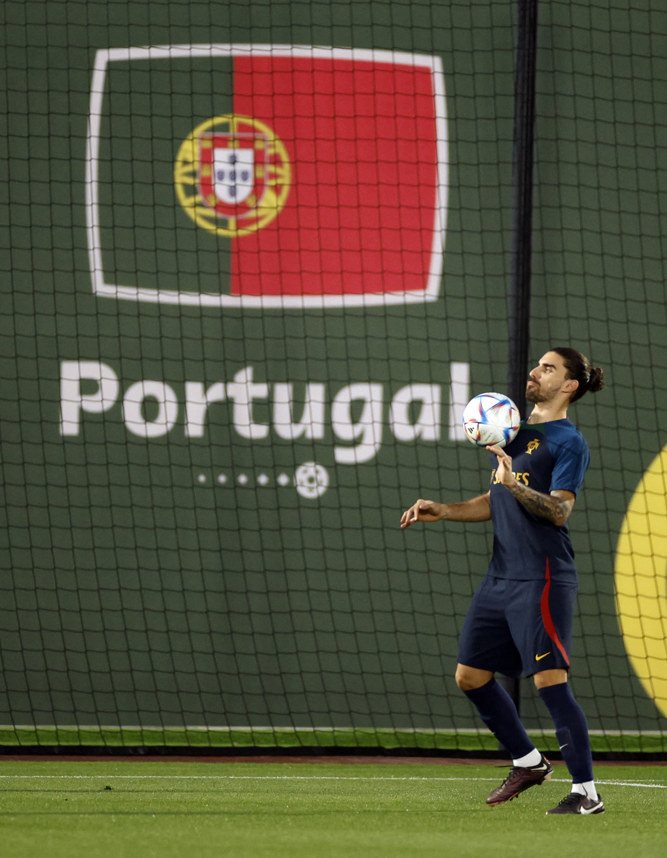 רובן נבאס באימון נבחרת פורטוגל