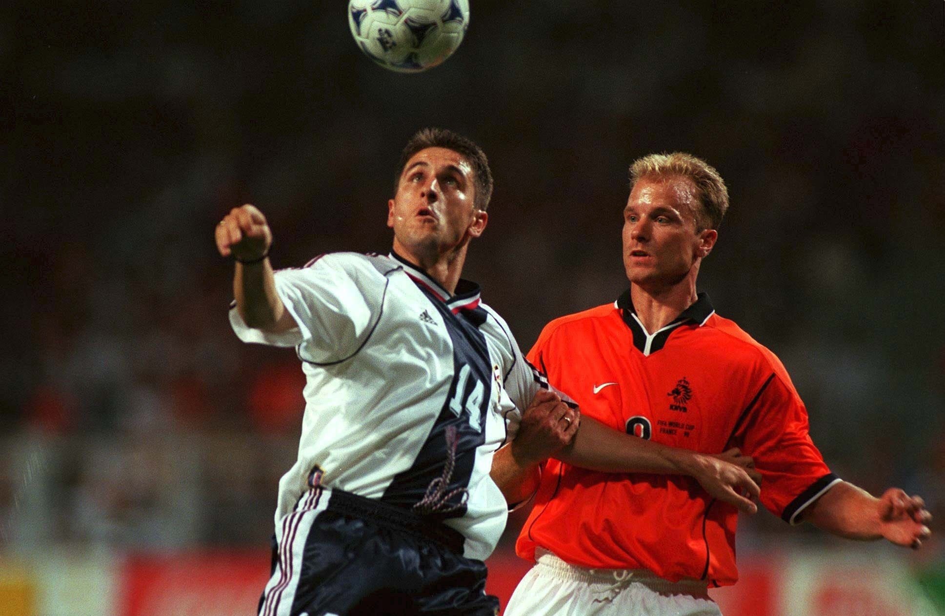 דניס ברגקאמפ ב-1998