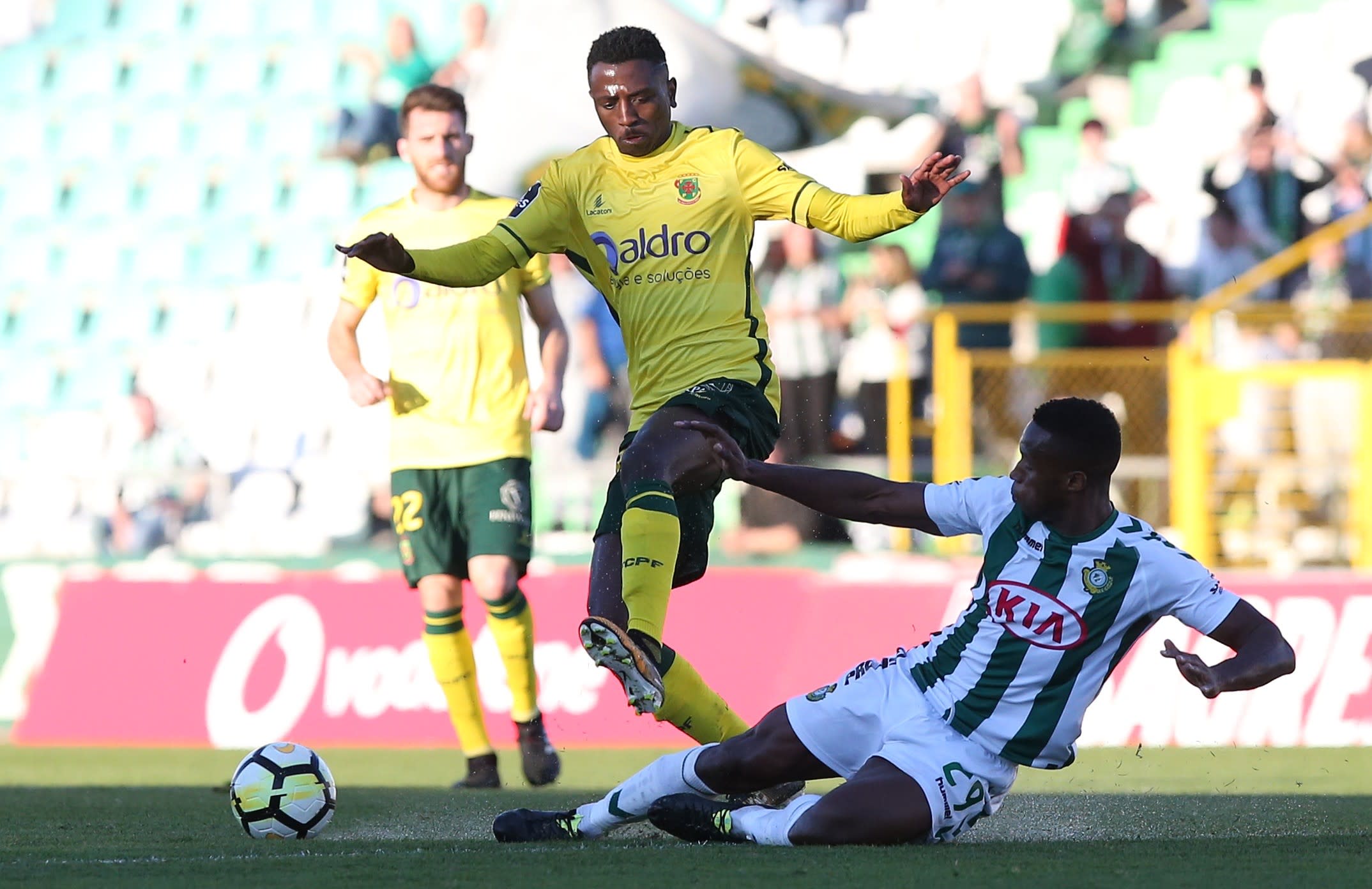 ג'יאן מרטינס, קשר ברזילאי