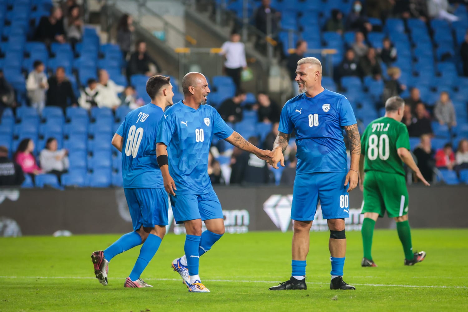 איציק זוהר לצד חיים רביבו במשחק הוקרה לשלמה שרף