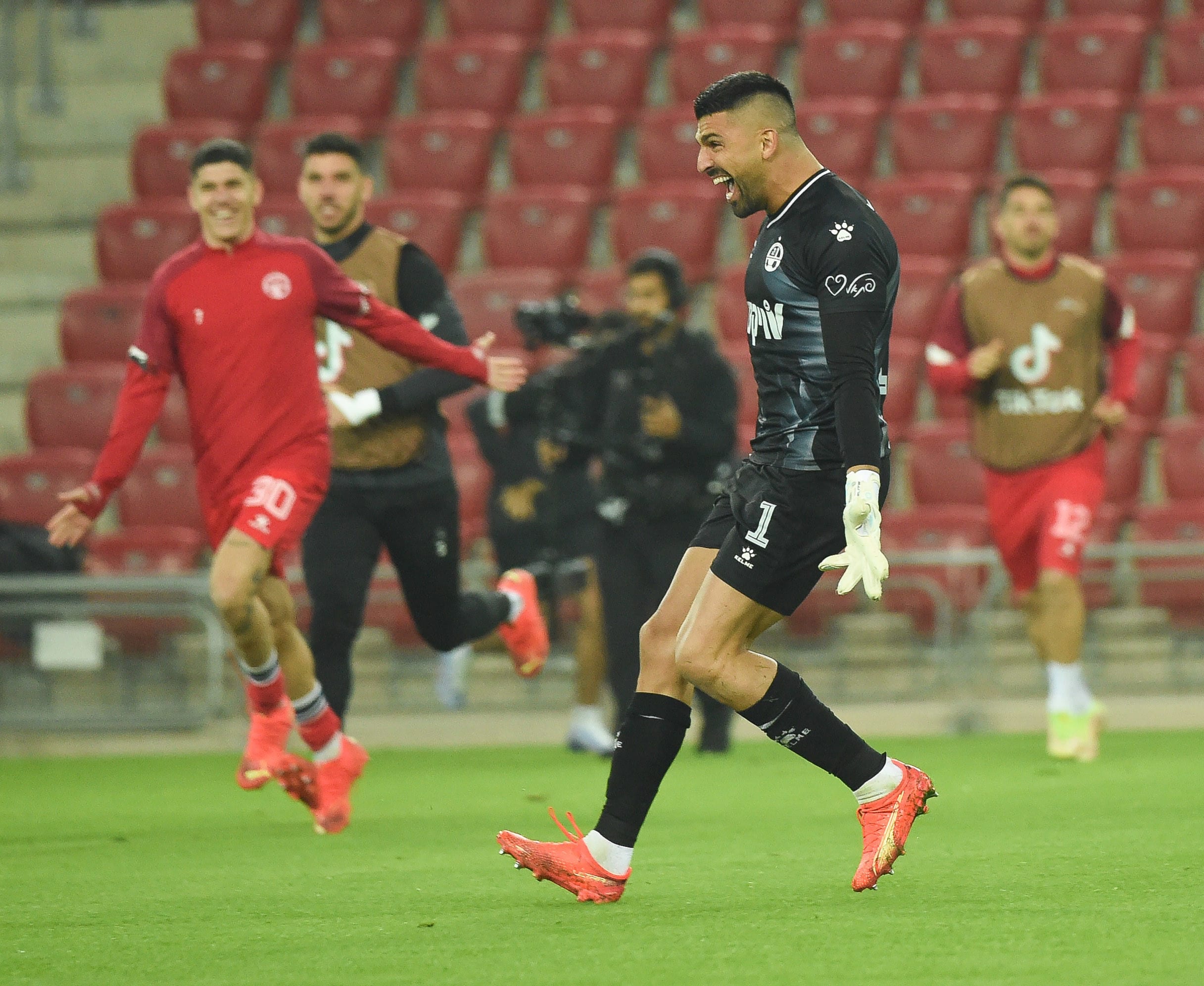 אריאל הרוש, שוער הפועל באר שבע