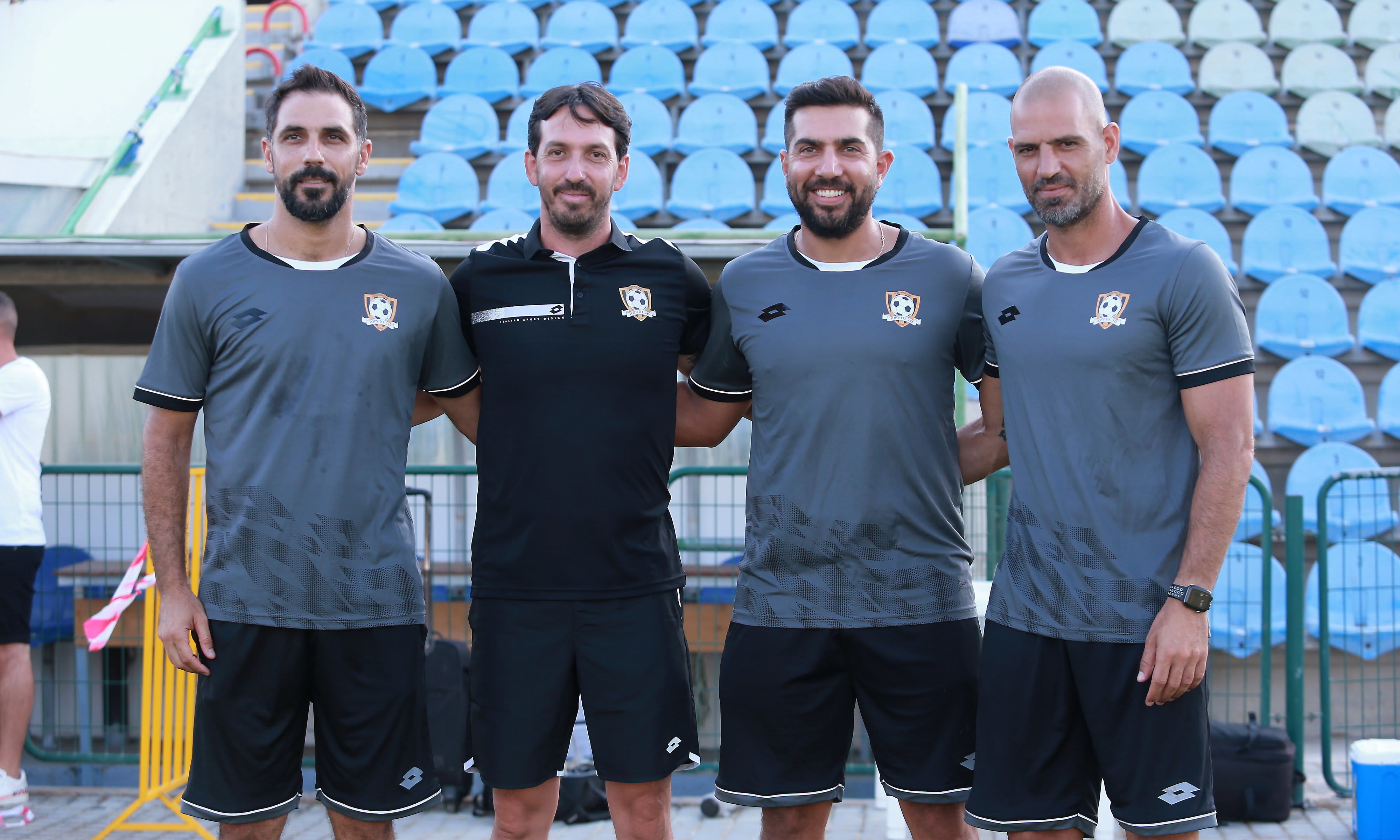 הצוות המקצועי של סקציה נס ציונה: מאמן השוערים גליל בן שנן (מימין), מאמן הכושר עמית אזולאי, המאמן ניר ברקוביץ', עוזר המאמן עמי טיאר