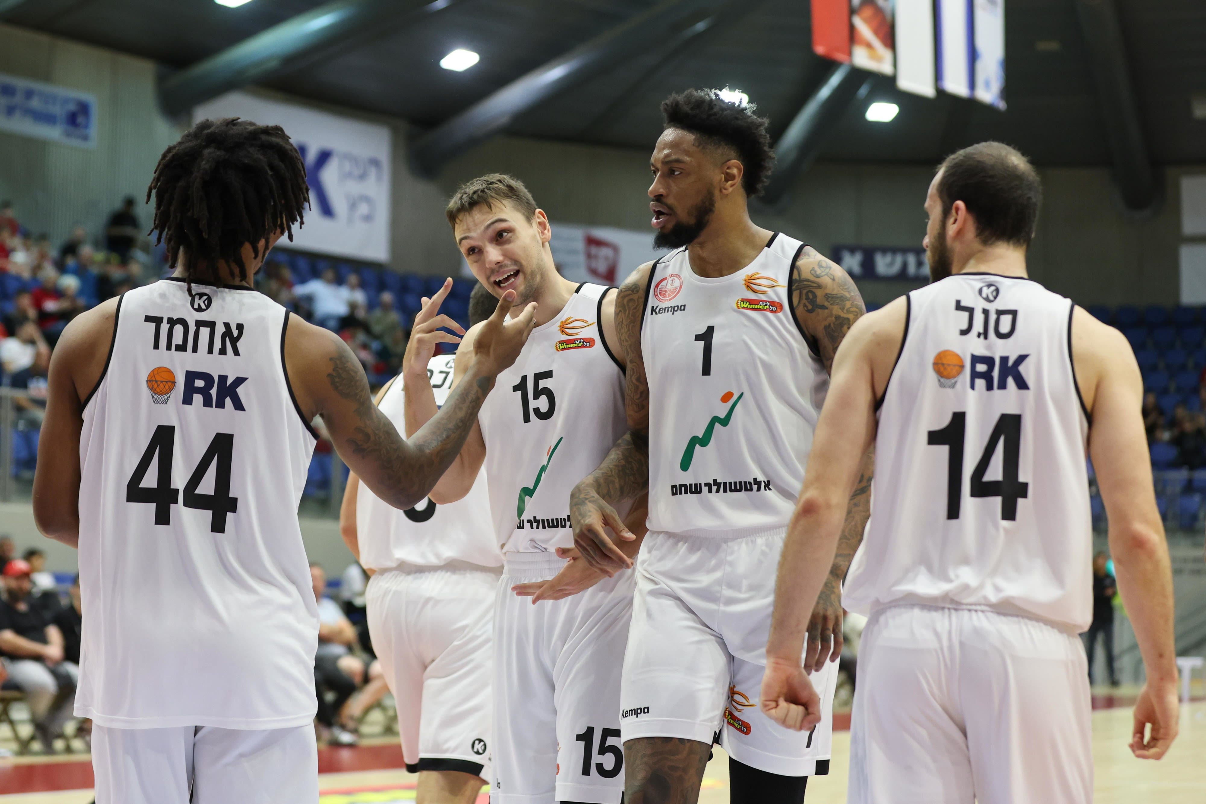 גרג וויטינגטון, איגור קולשוב, שחקני הפועל באר שבע