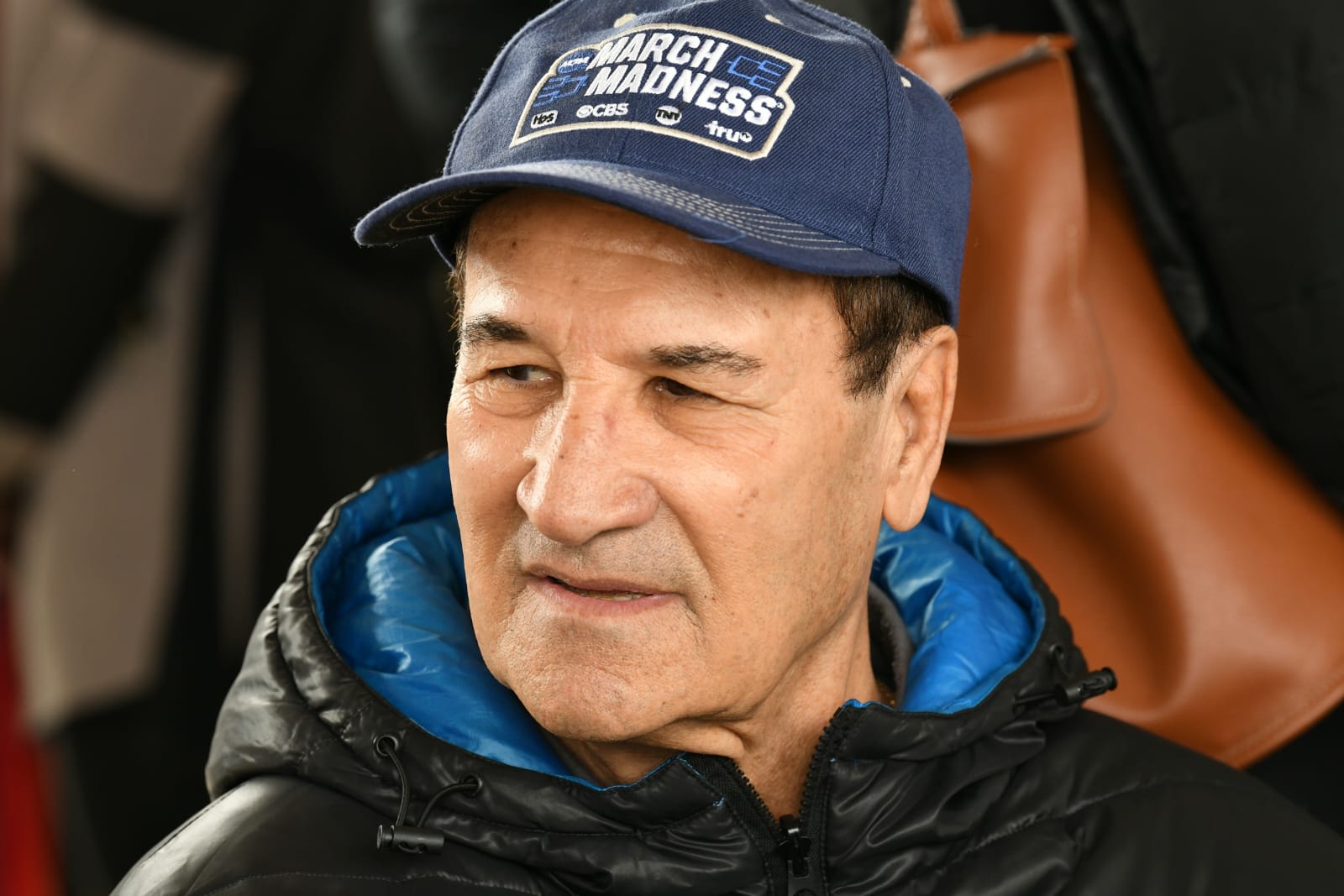 טל ברודי בלוויה של ווילי סימס