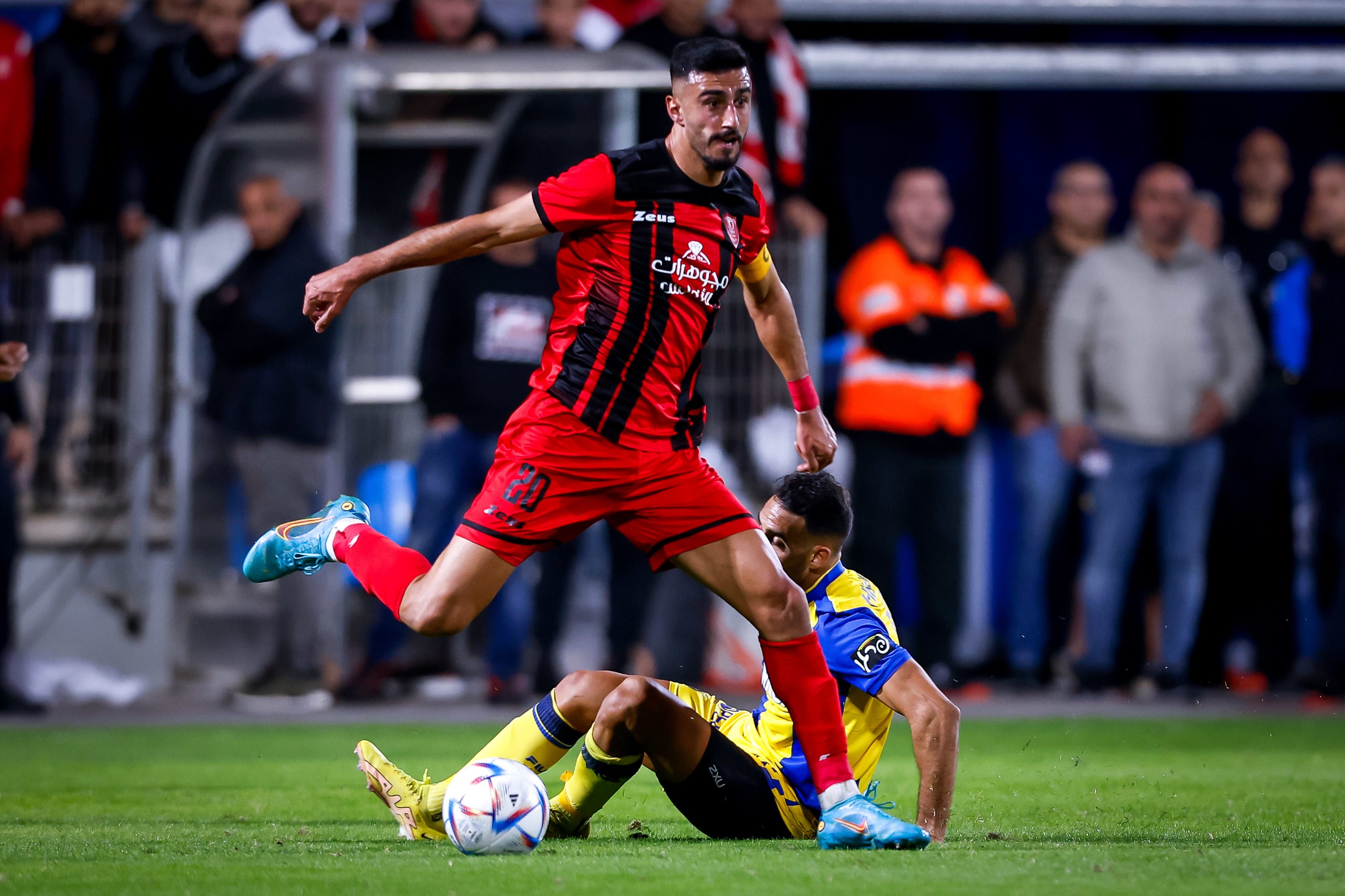 עמיד מחאג'נה, שחקן הפועל אום אל פאחם