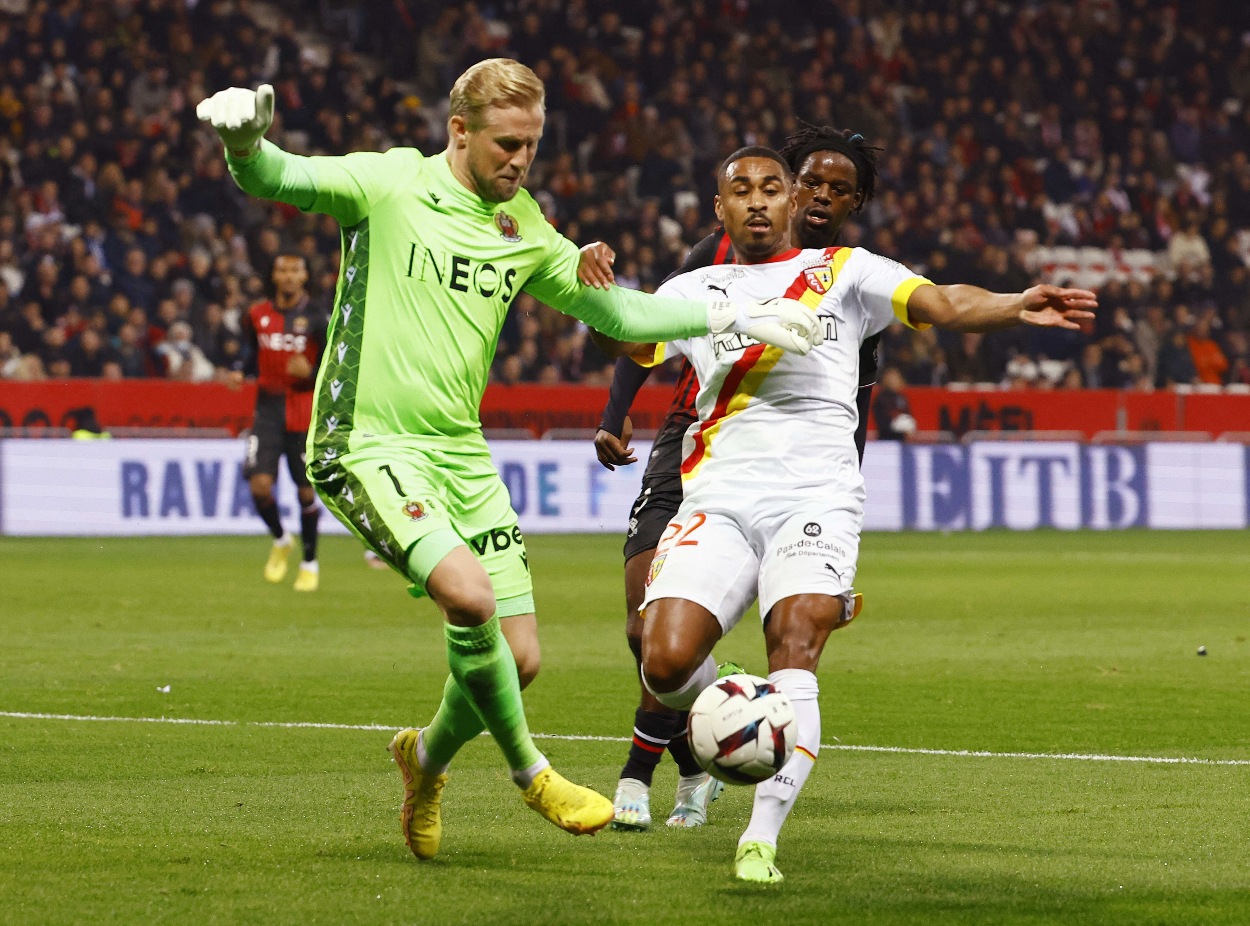 קספר שמייכל, שוער ניס לצד ווסלי סעיד, שחקן לאנס