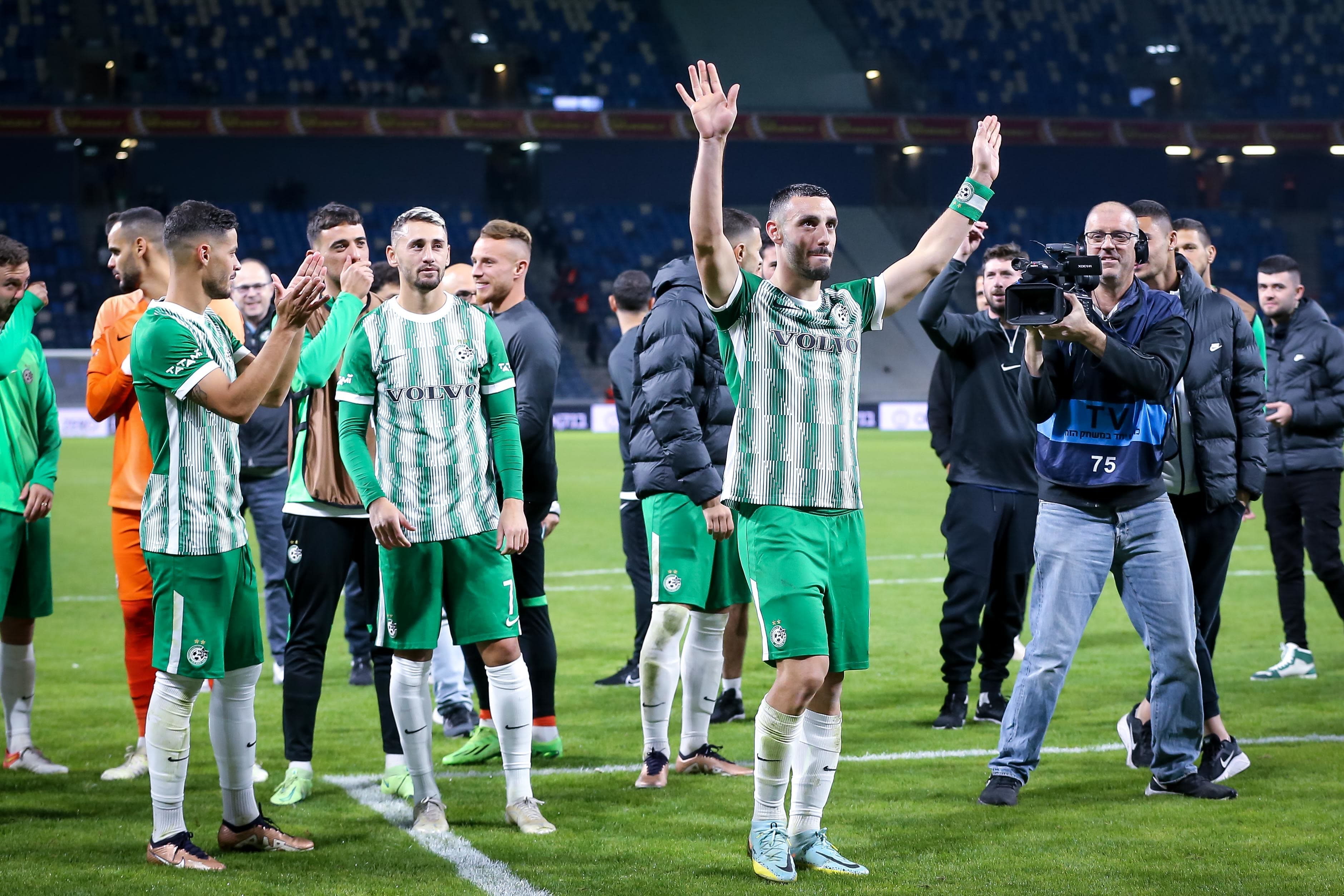 נטע לביא שחקן מכבי חיפה נפרד מהקהל