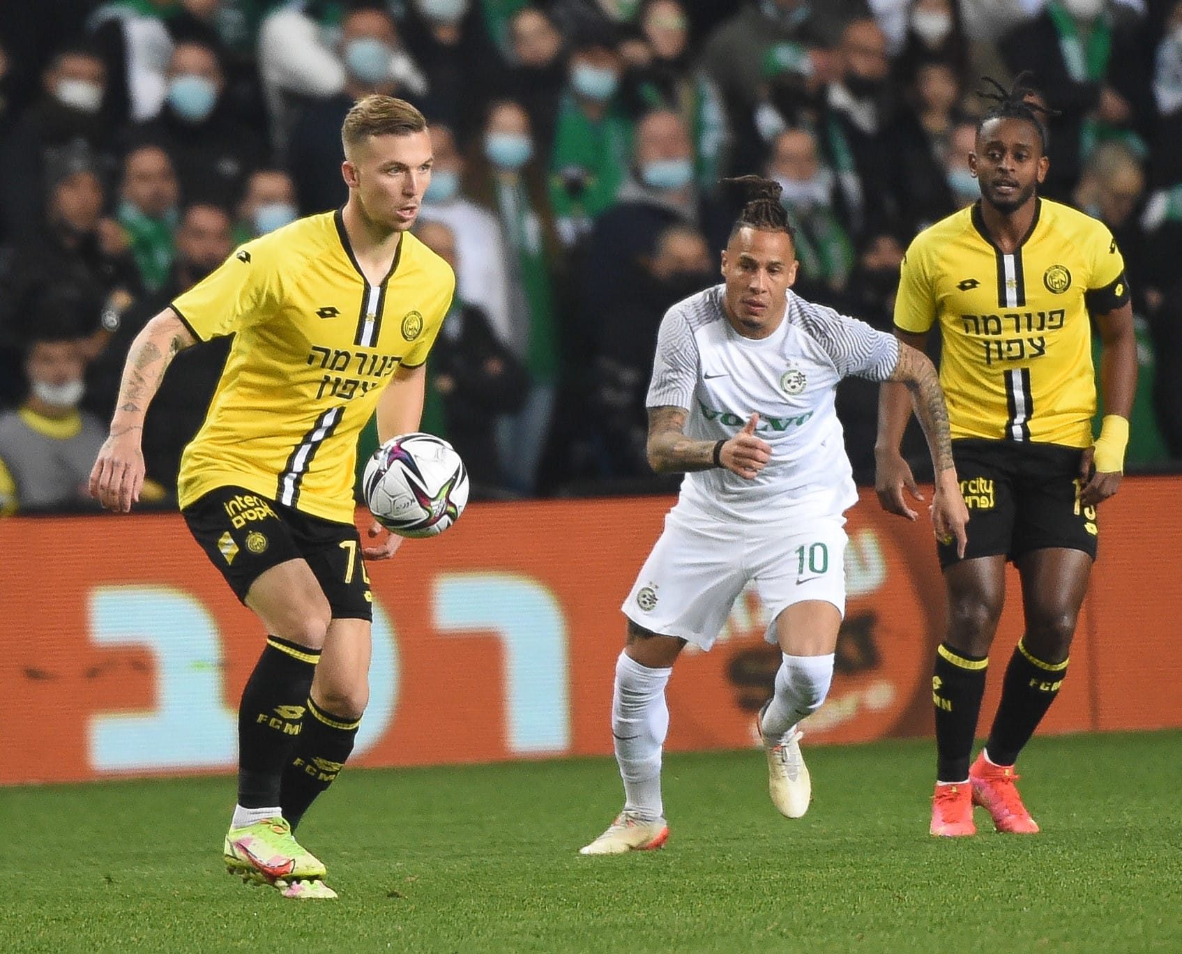 עדן קארצב, מכבי נתניה מול צ'ארון שרי, מכבי חיפה