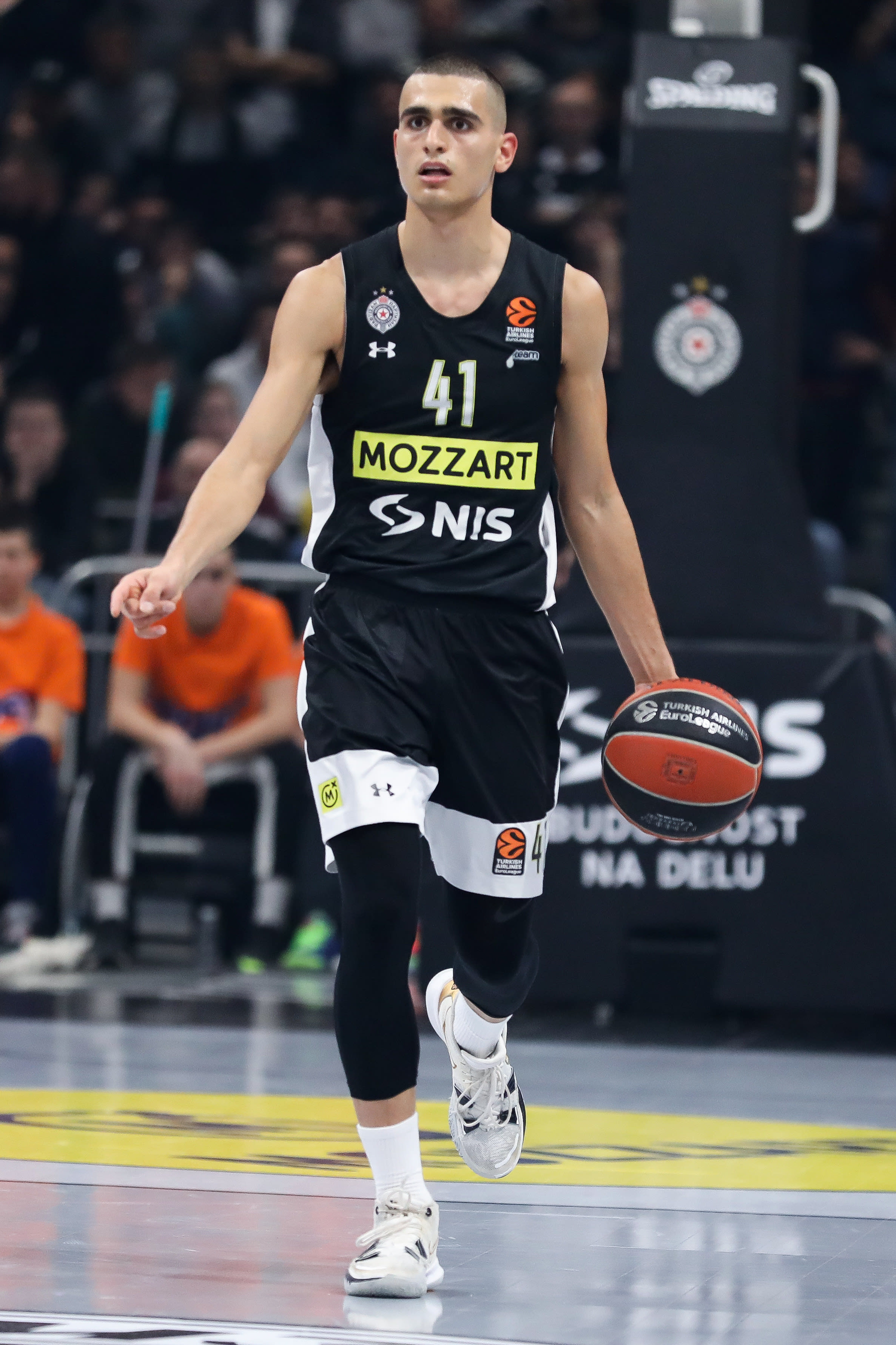 ים מדר, פרטיזן בלגרד