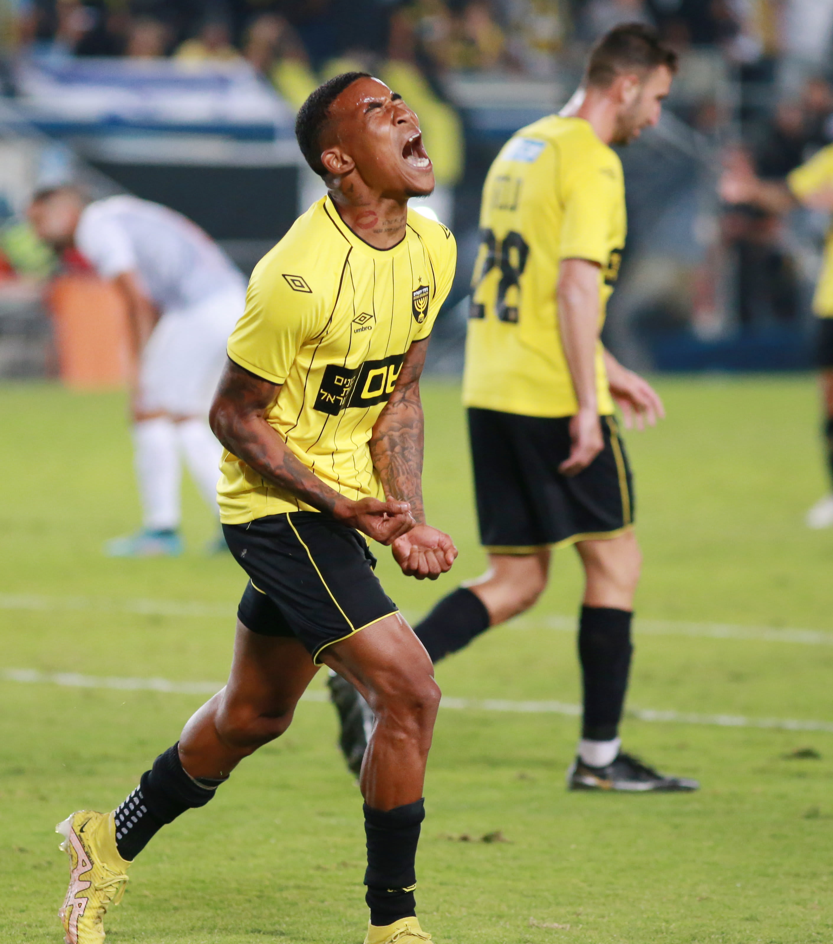 אדוארדו גררו שחקן בית"ר ירושלים מתוסכל