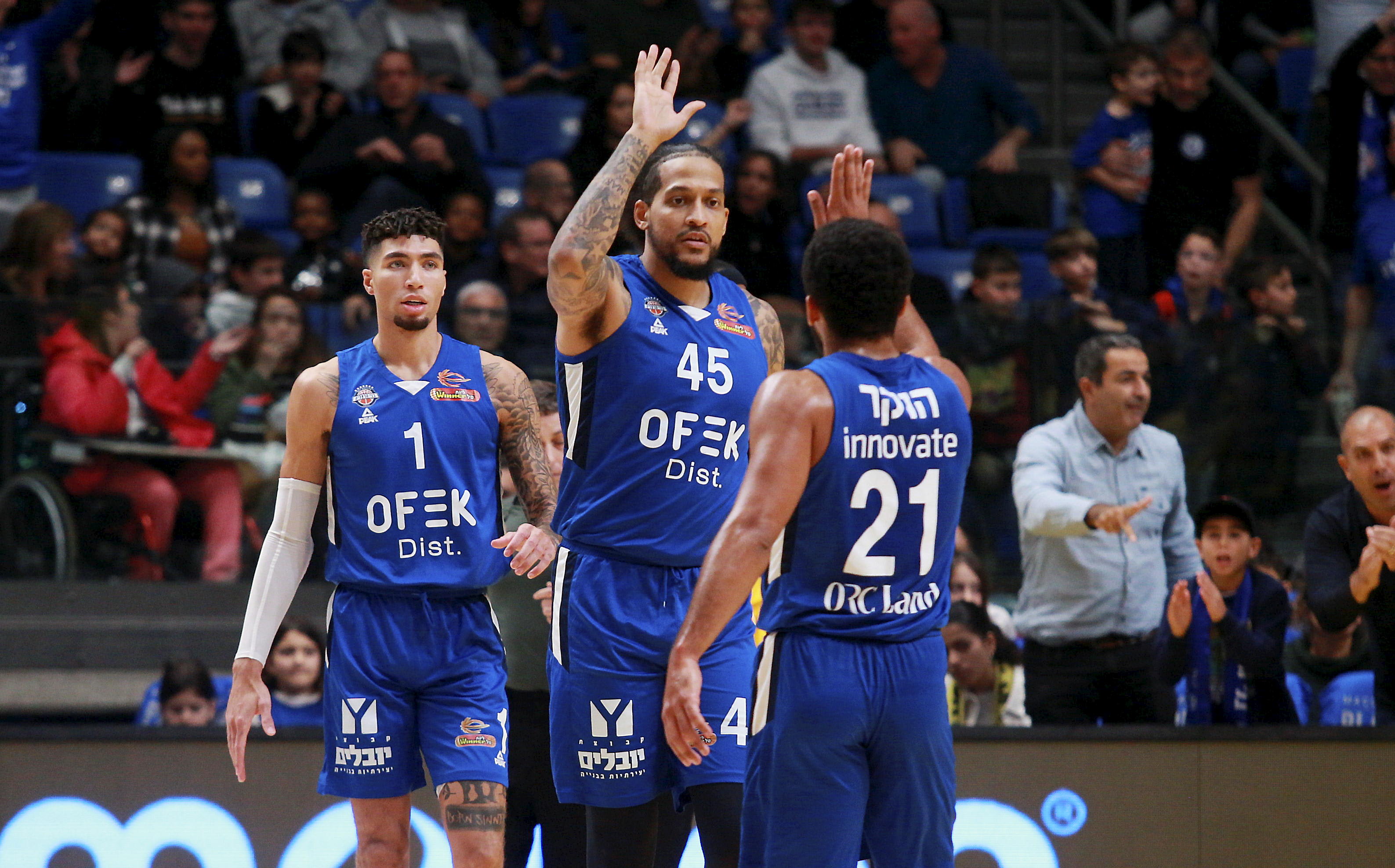 ג'וליאן גמבל, שחקן בני הרצליה