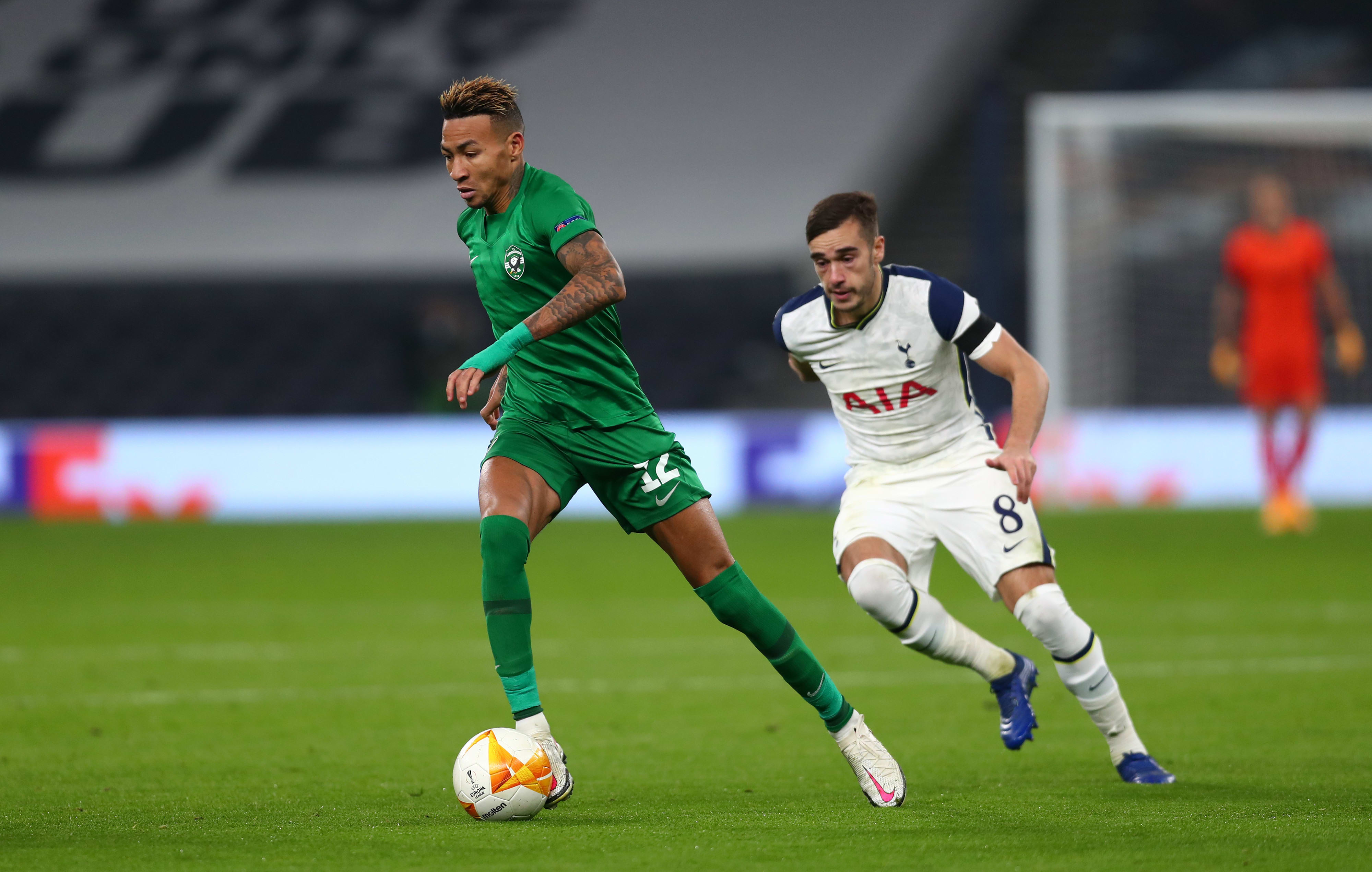 אניסט אבל, שחקן לודוגורץ