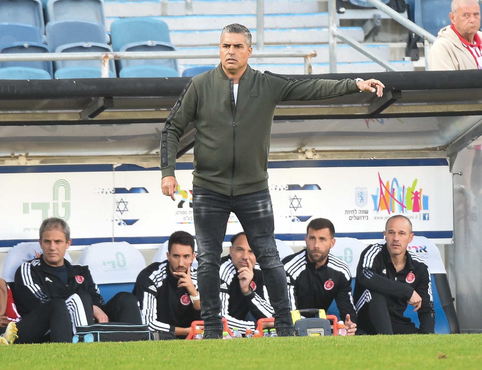 חיים סילבס, מאמן הפועל תל אביב