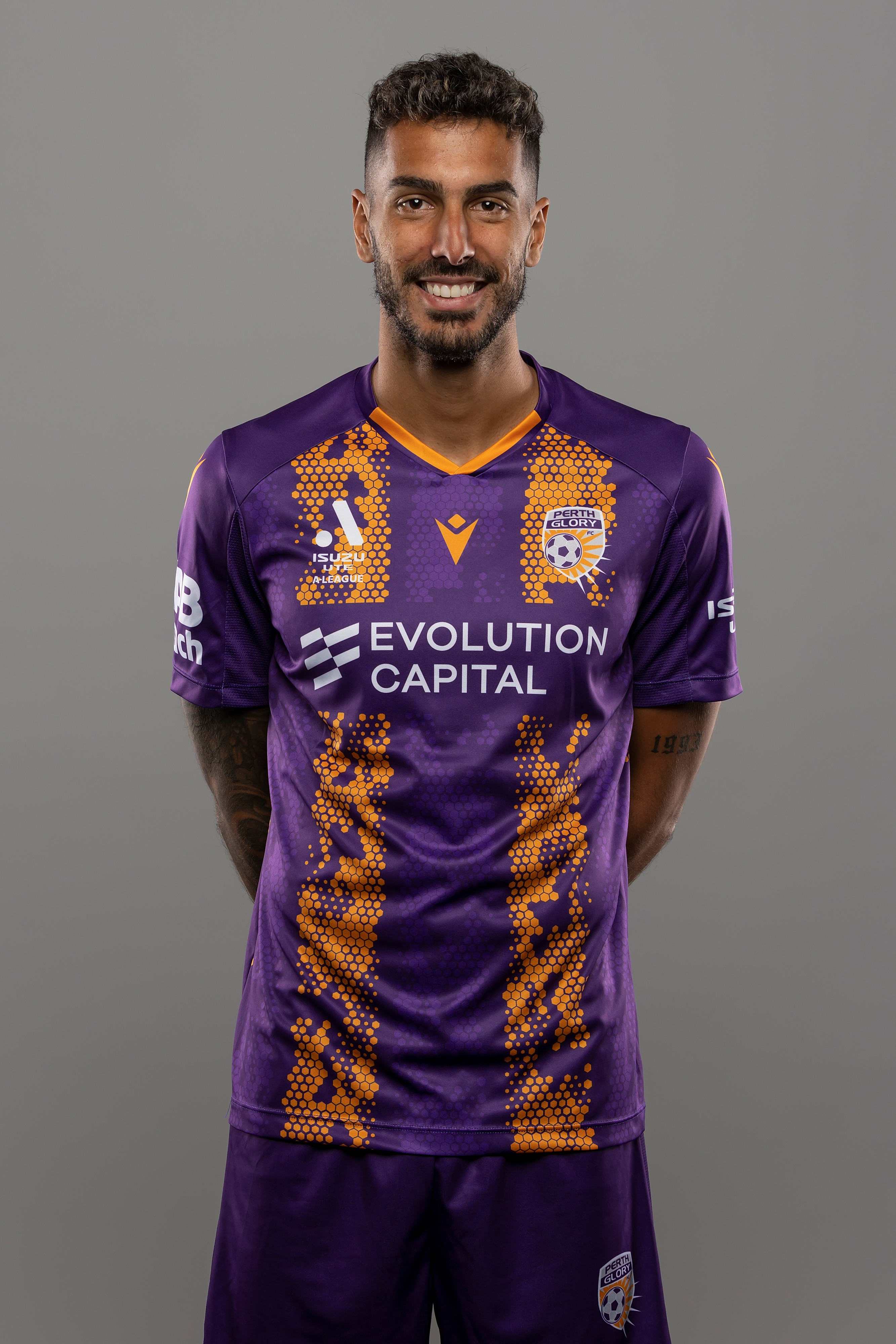 בן אז'ובל שחקן פרת' גלורי