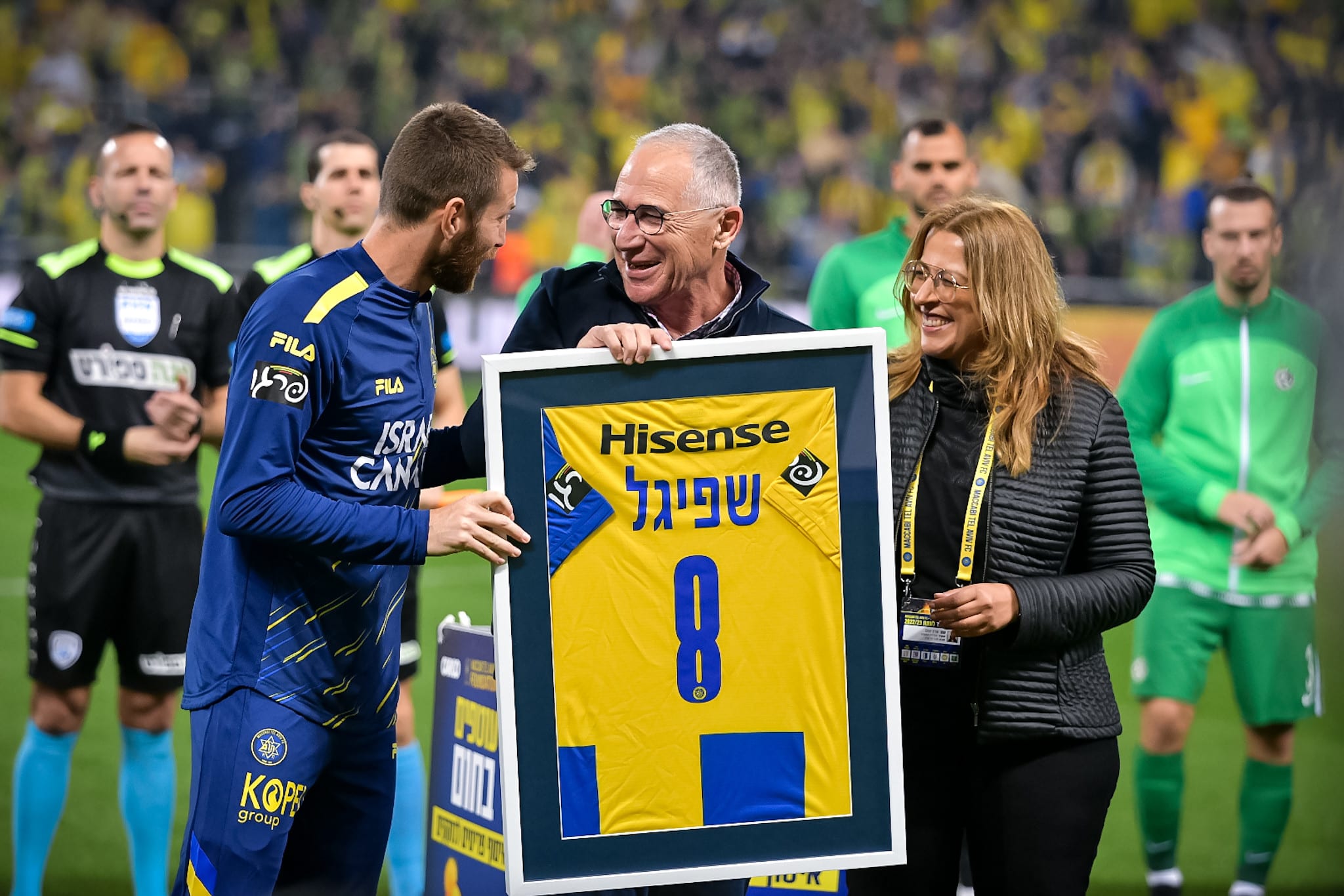 שרון תמם, שרן ייני בטקס של מכבי תל אביב לכבוד גיורא שפיגל