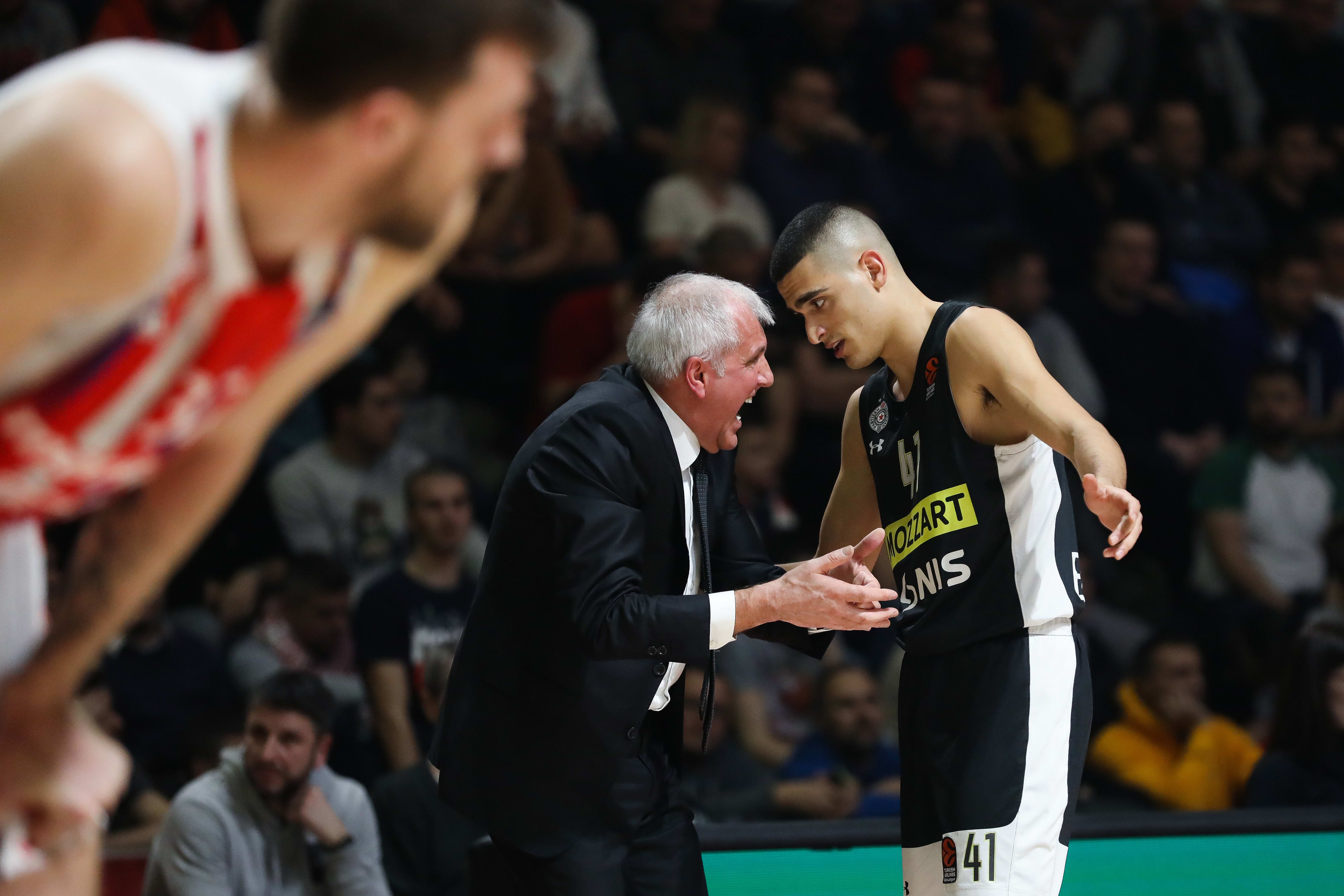 ים מדר עם מאמנו בפרטיזן בלגרד ז'ליקו אוברדוביץ'