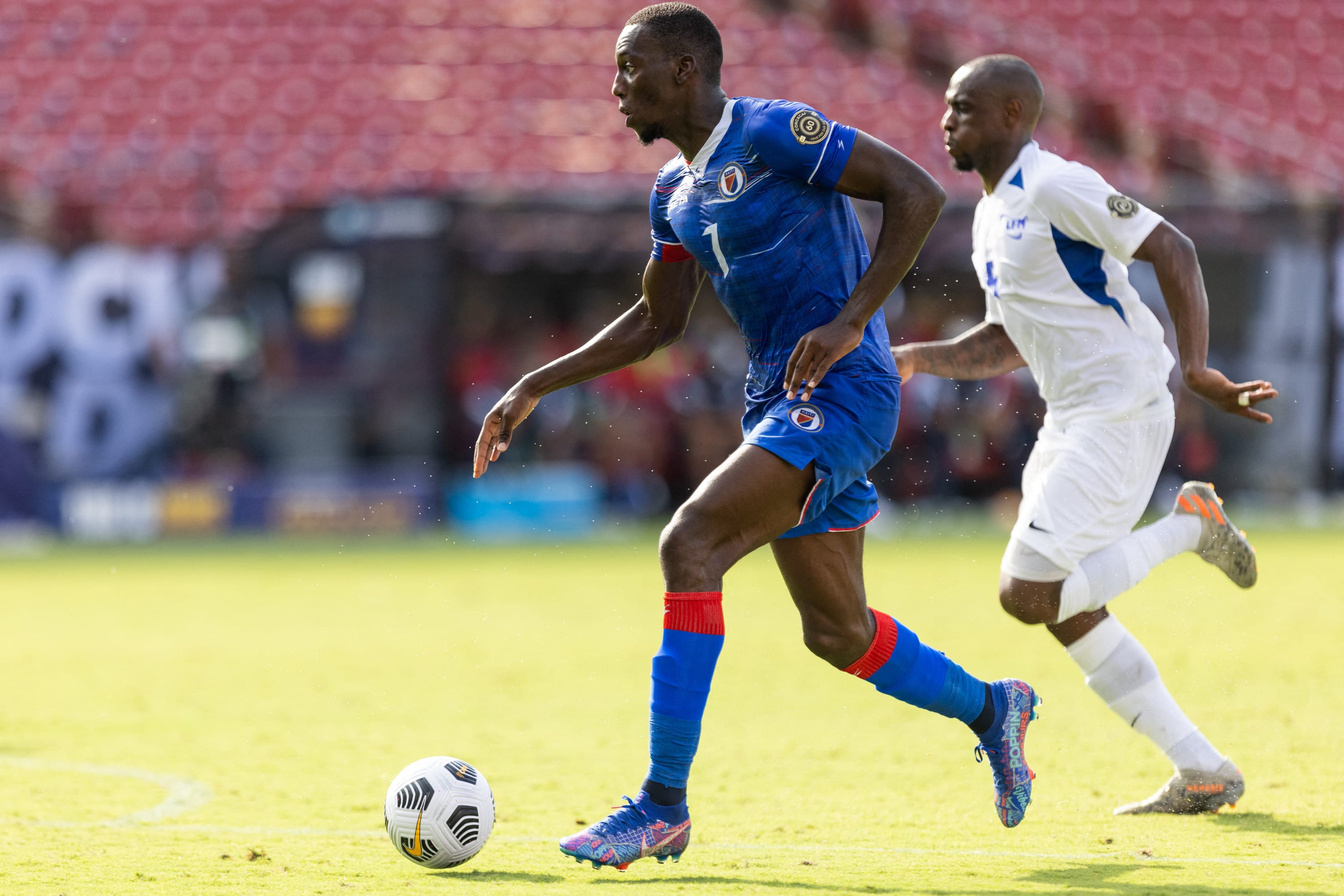 קארנז׳י אנטואן, חלוץ נבחרת האיטי