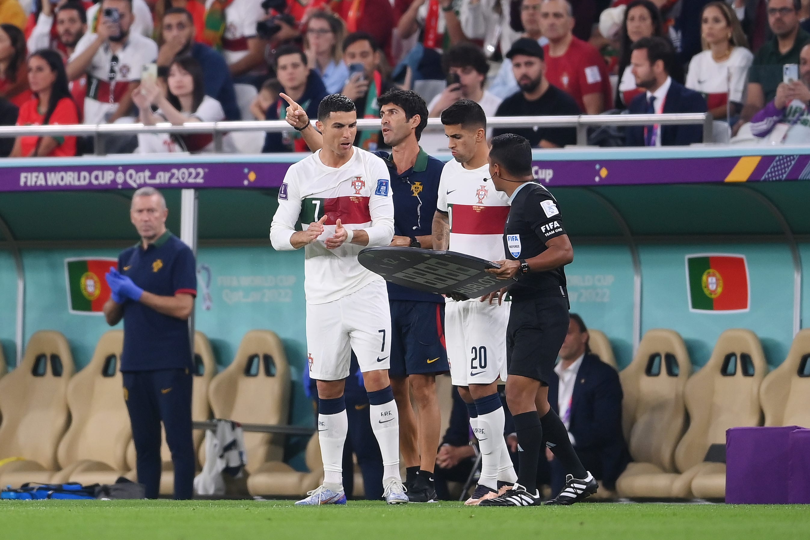 שחקני נבחרת פורטוגל ז'ואאו קאנסלו, כריסטיאנו רונאלדו