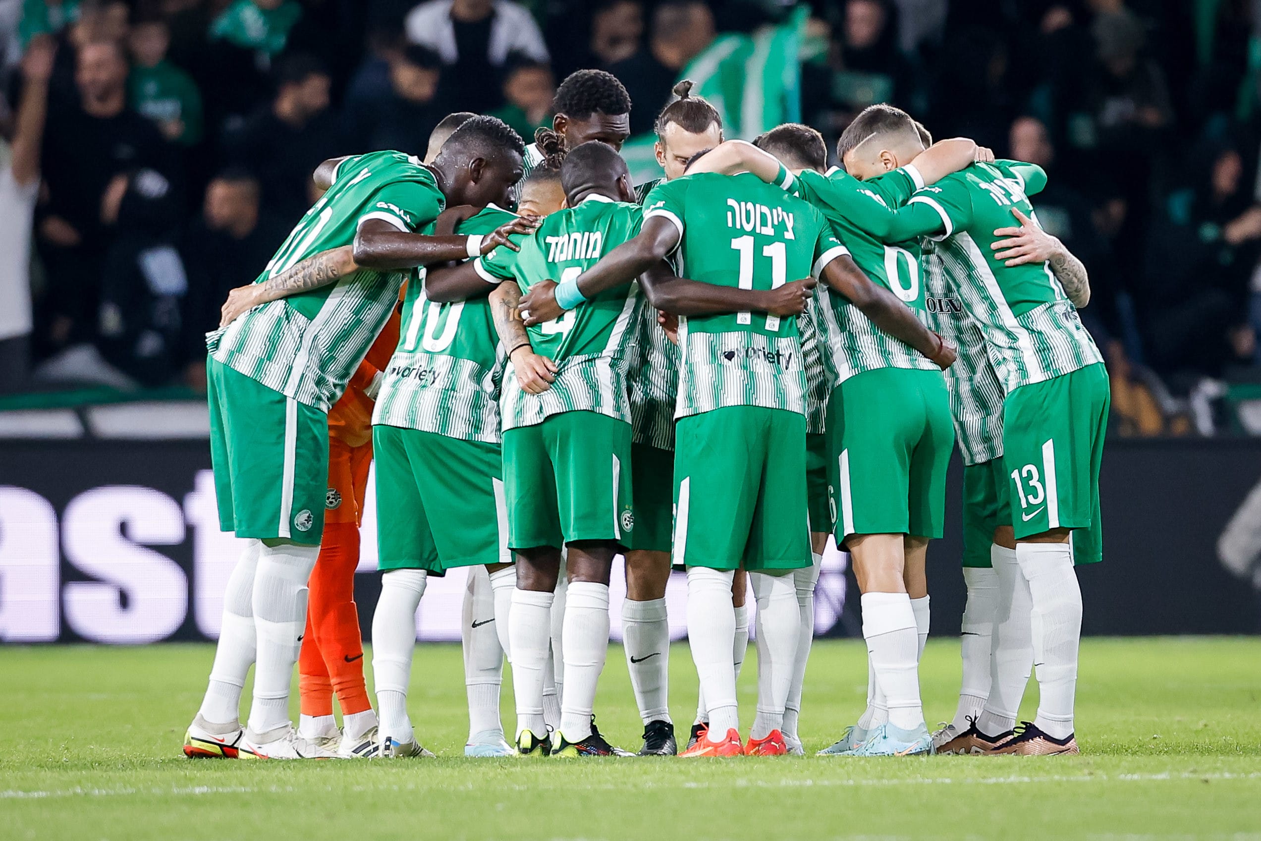 שחקני מכבי חיפה מתכנסים