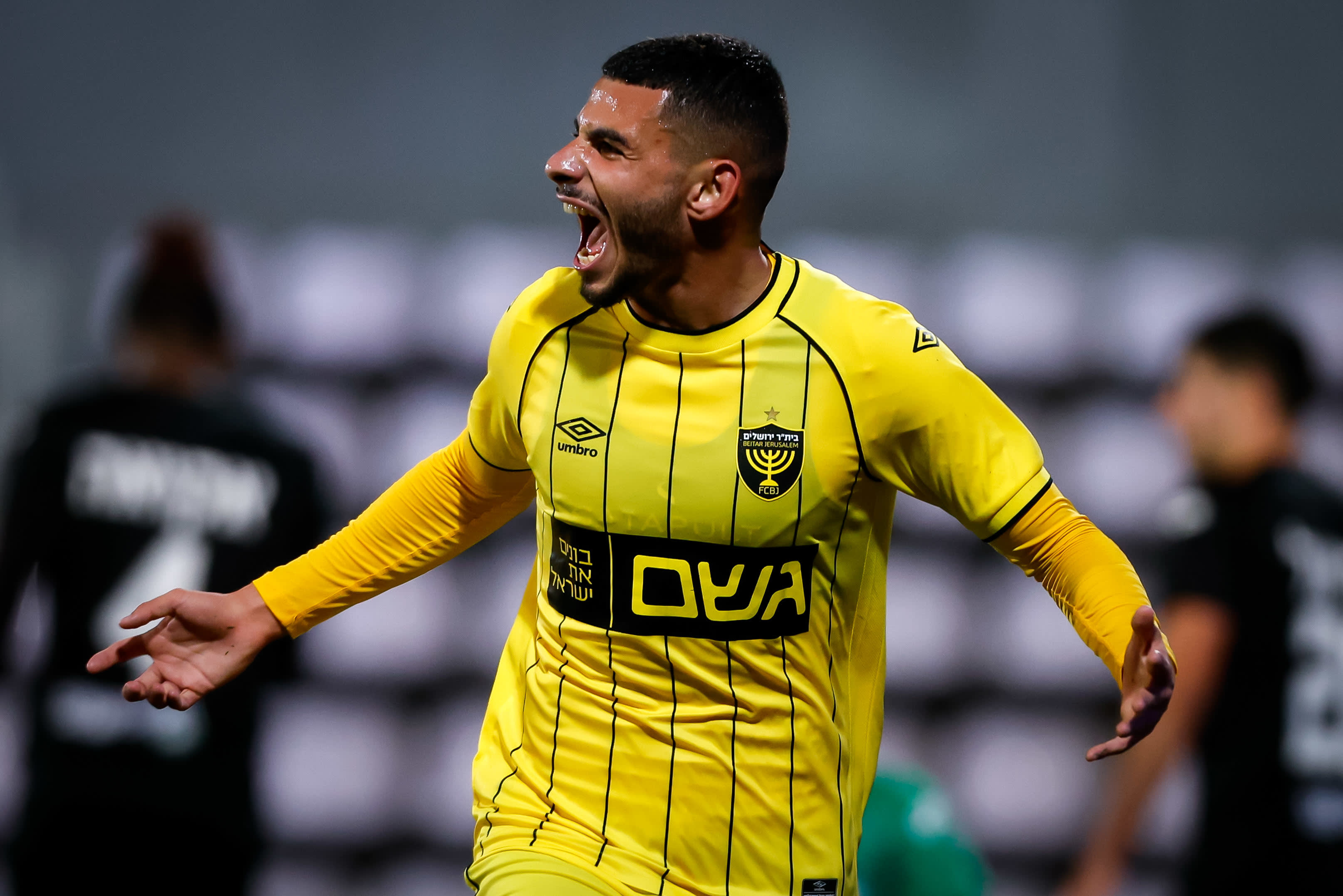 בר כהן שחקן בית"ר ירושלים חוגג שער