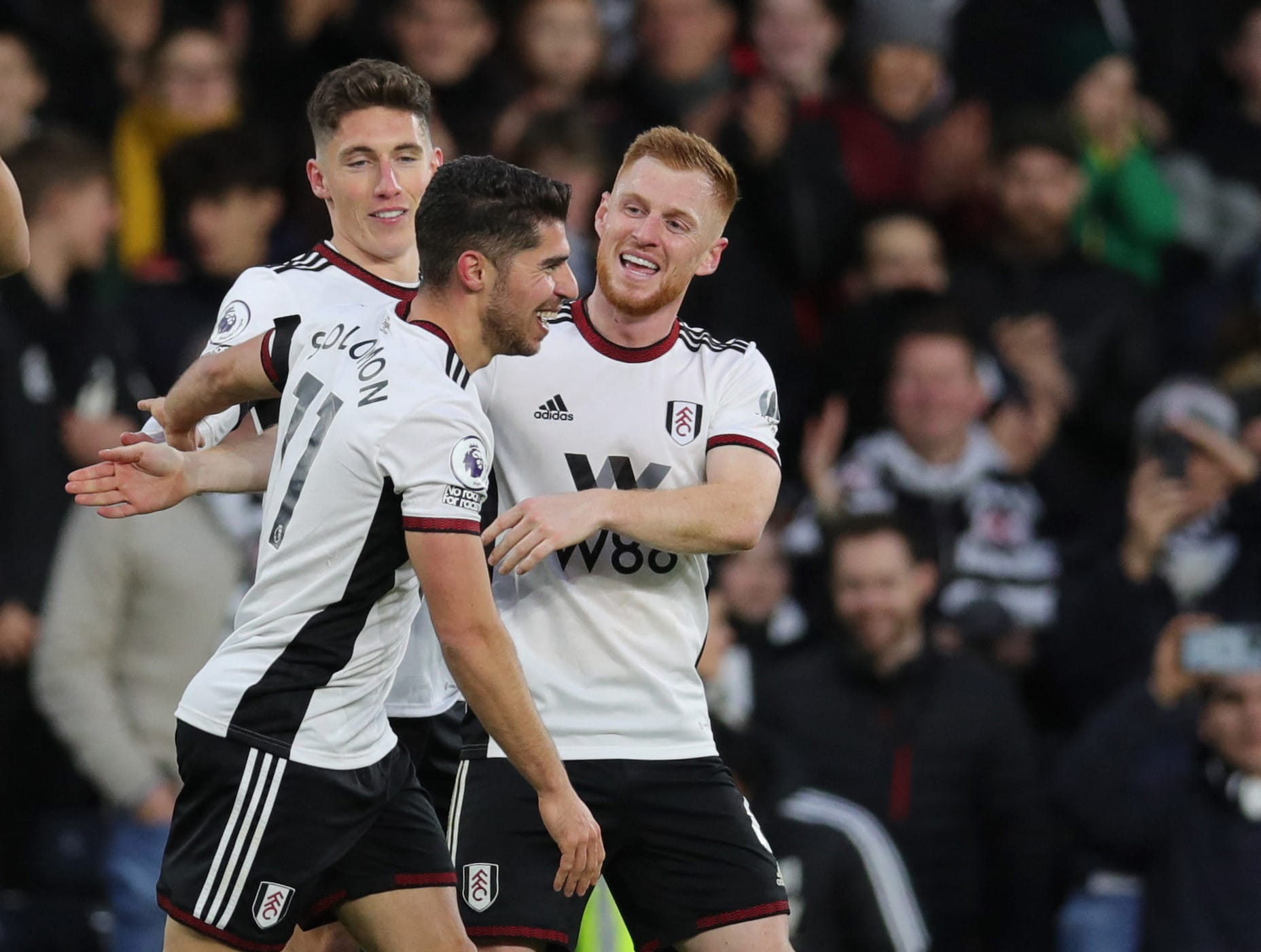 מנור סולומון פולהאם חוגג גול