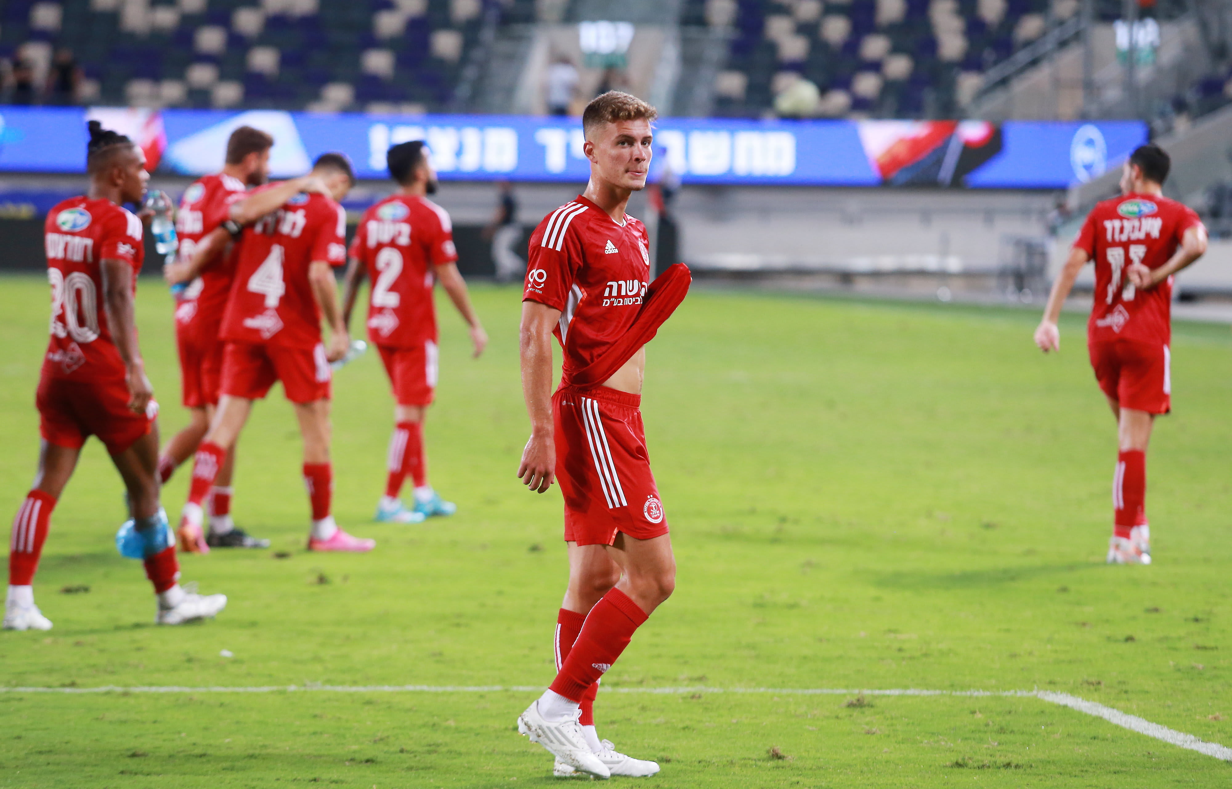 עומר סניור שחקן הפועל תל אביב