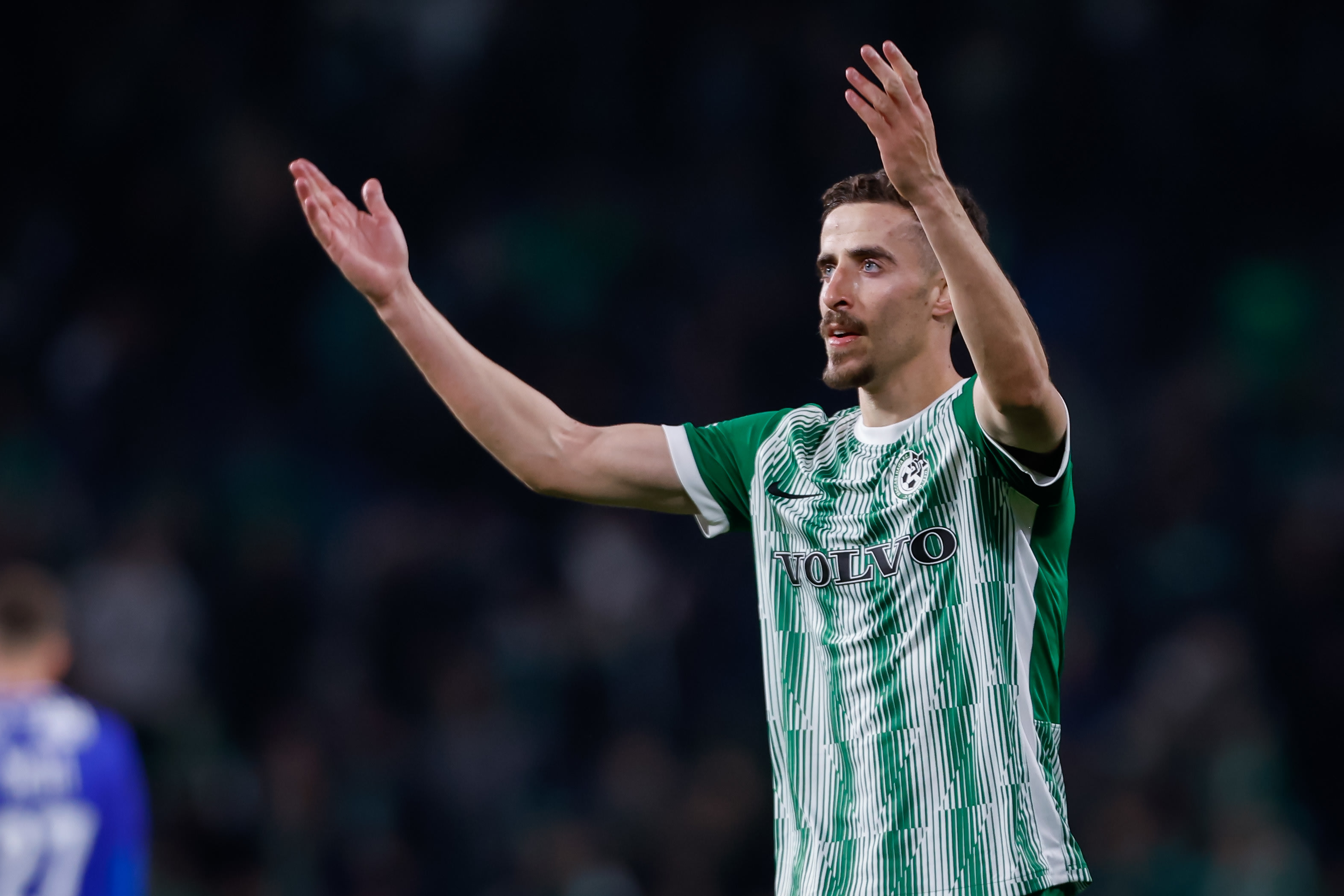 דולב חזיזה שחקן מכבי חיפה חוגג שער